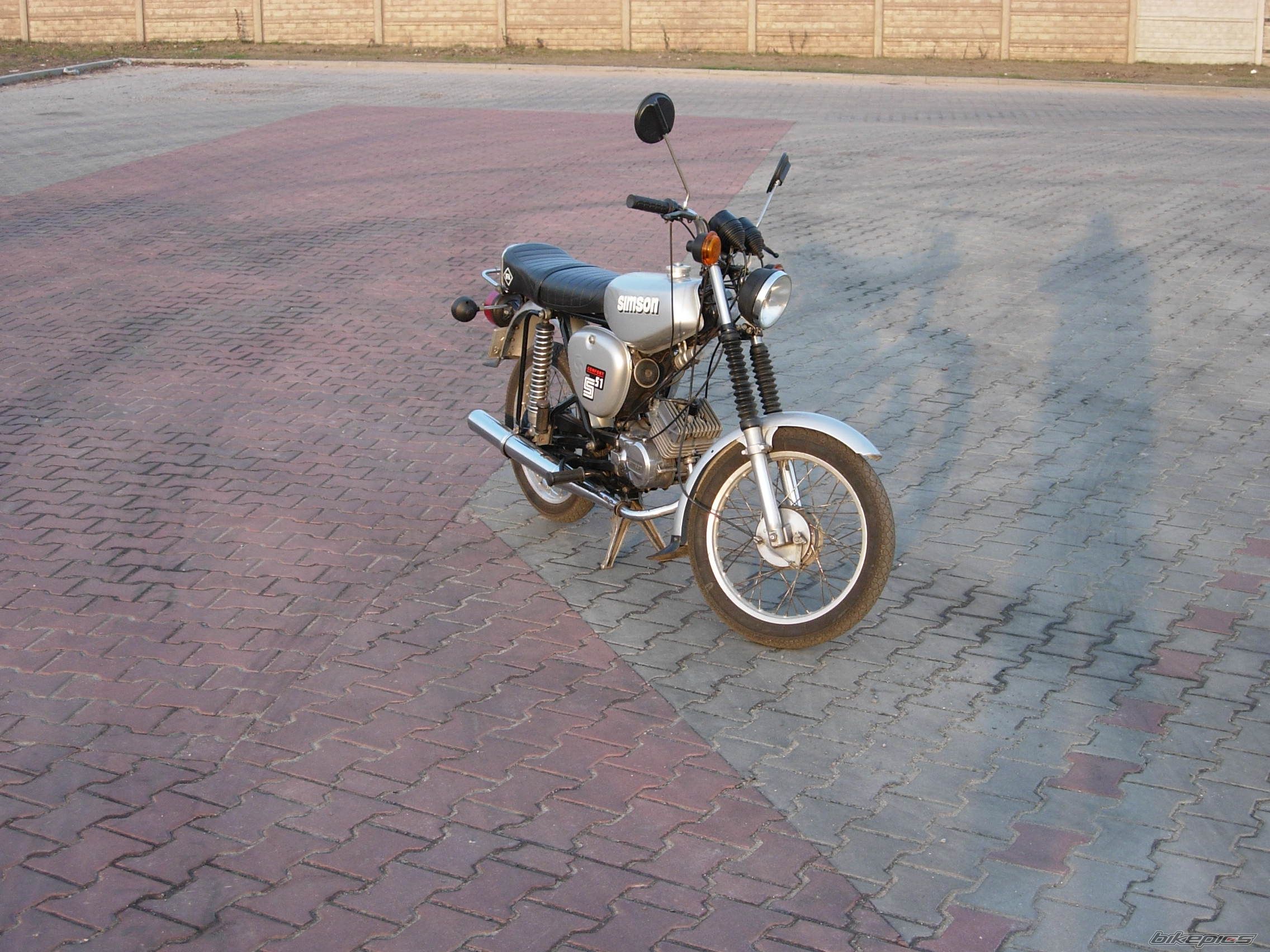 Photo 2377895