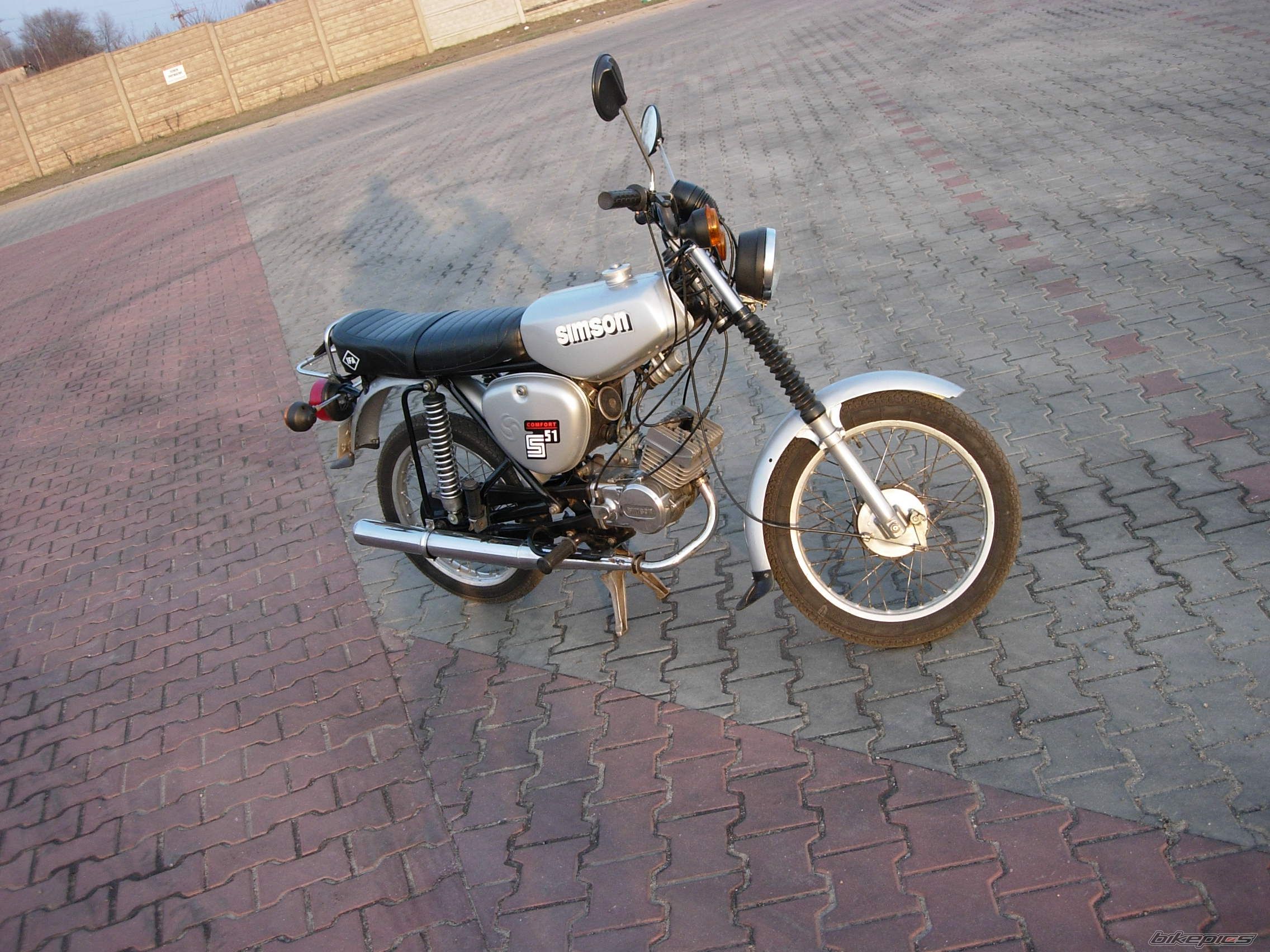 Photo 2377917