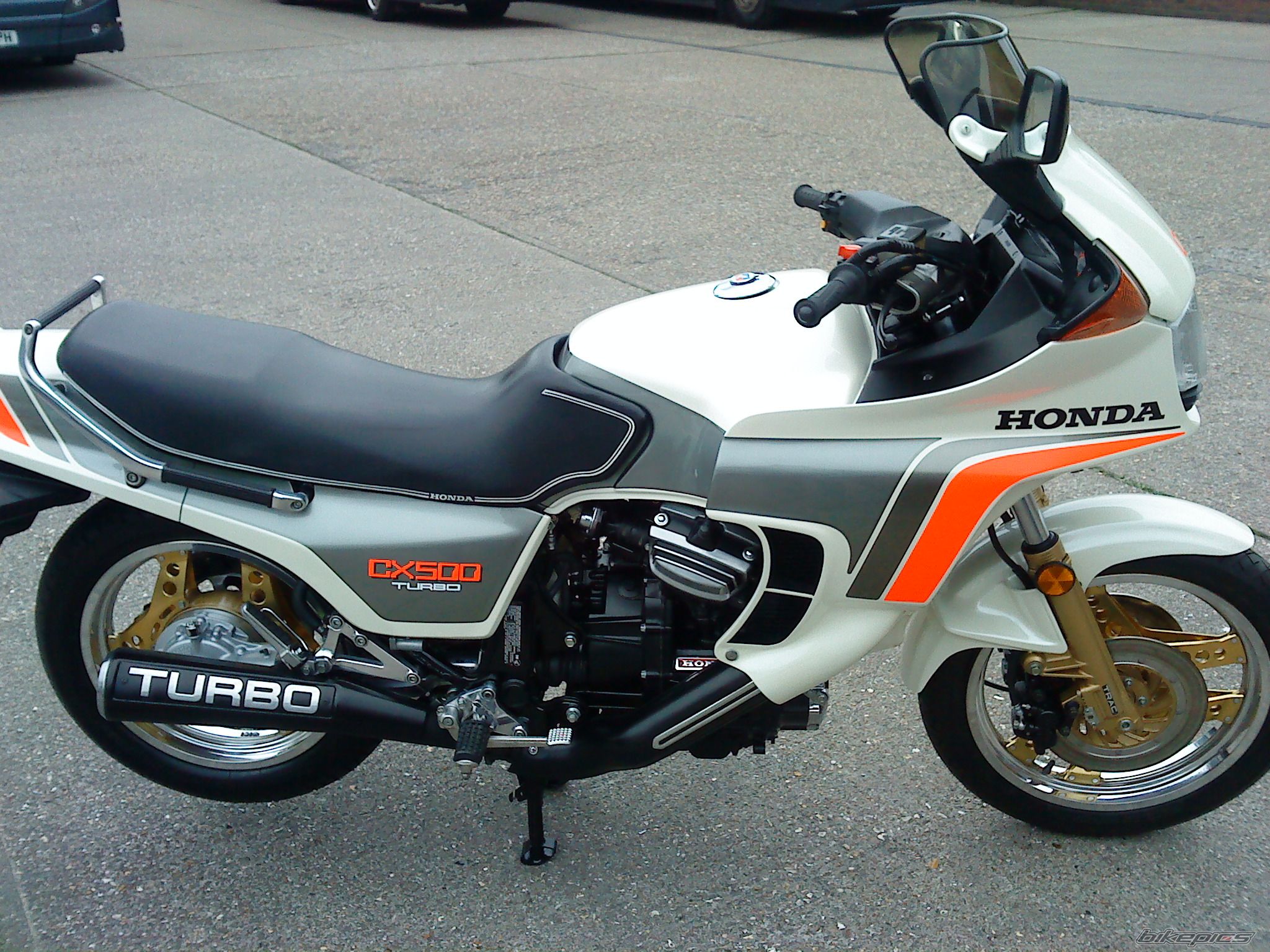 Photo 2378173