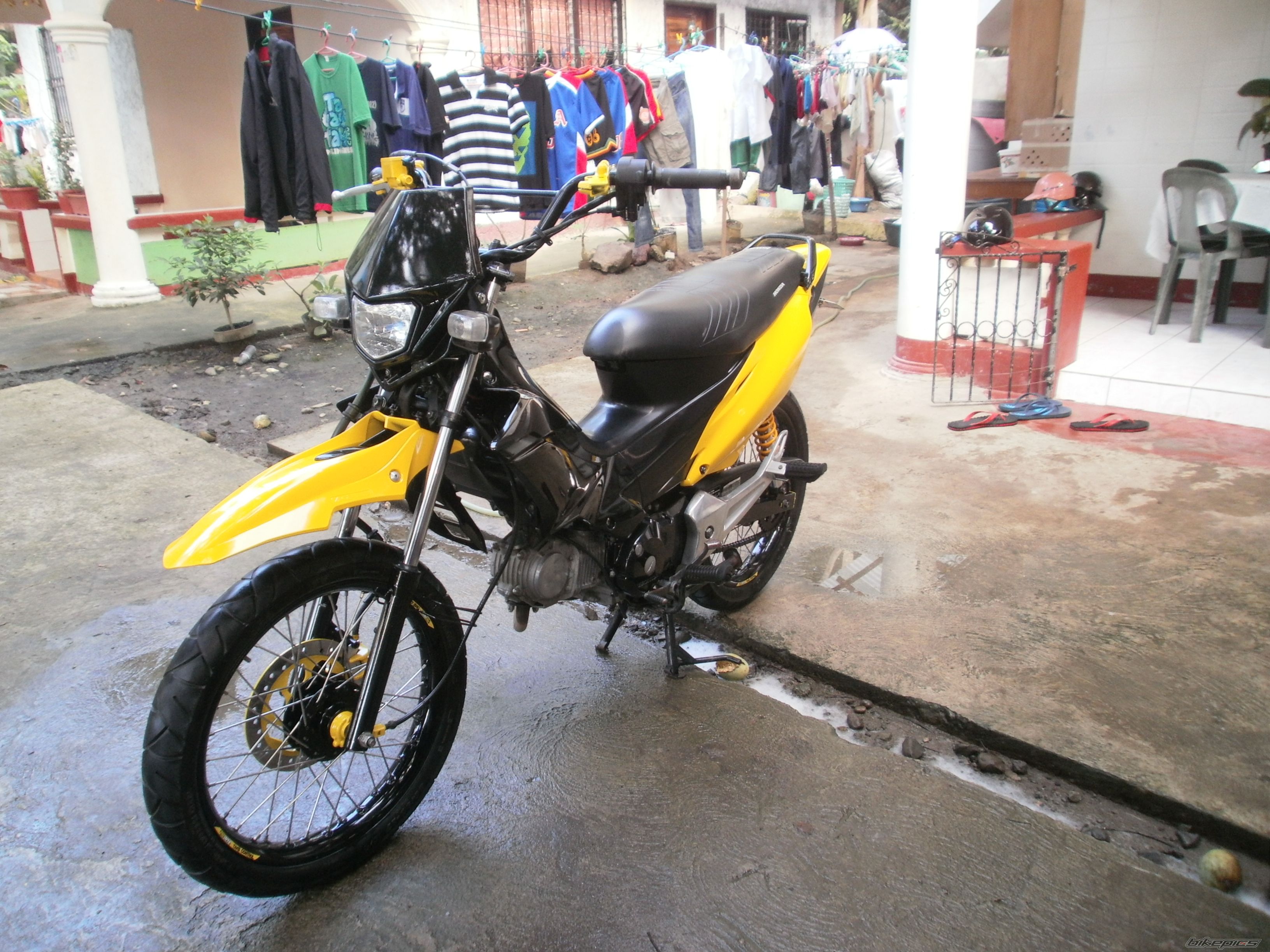 Photo 2379134
