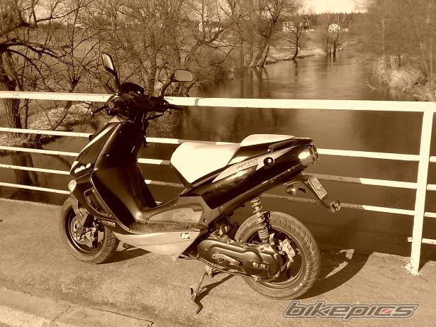 Photo 2379360