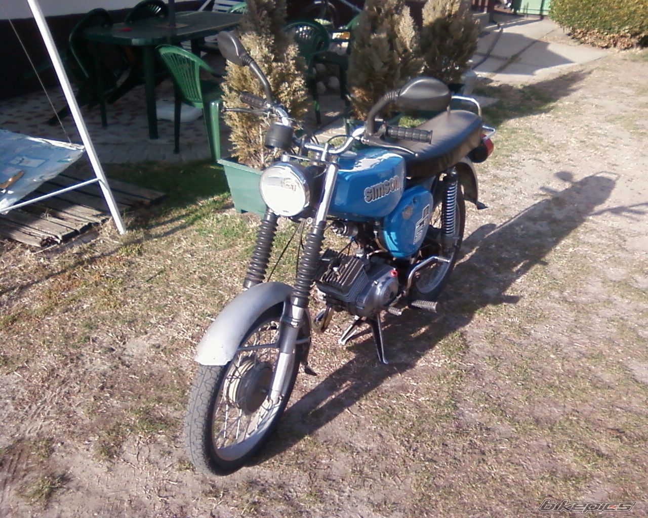 Photo 2379443