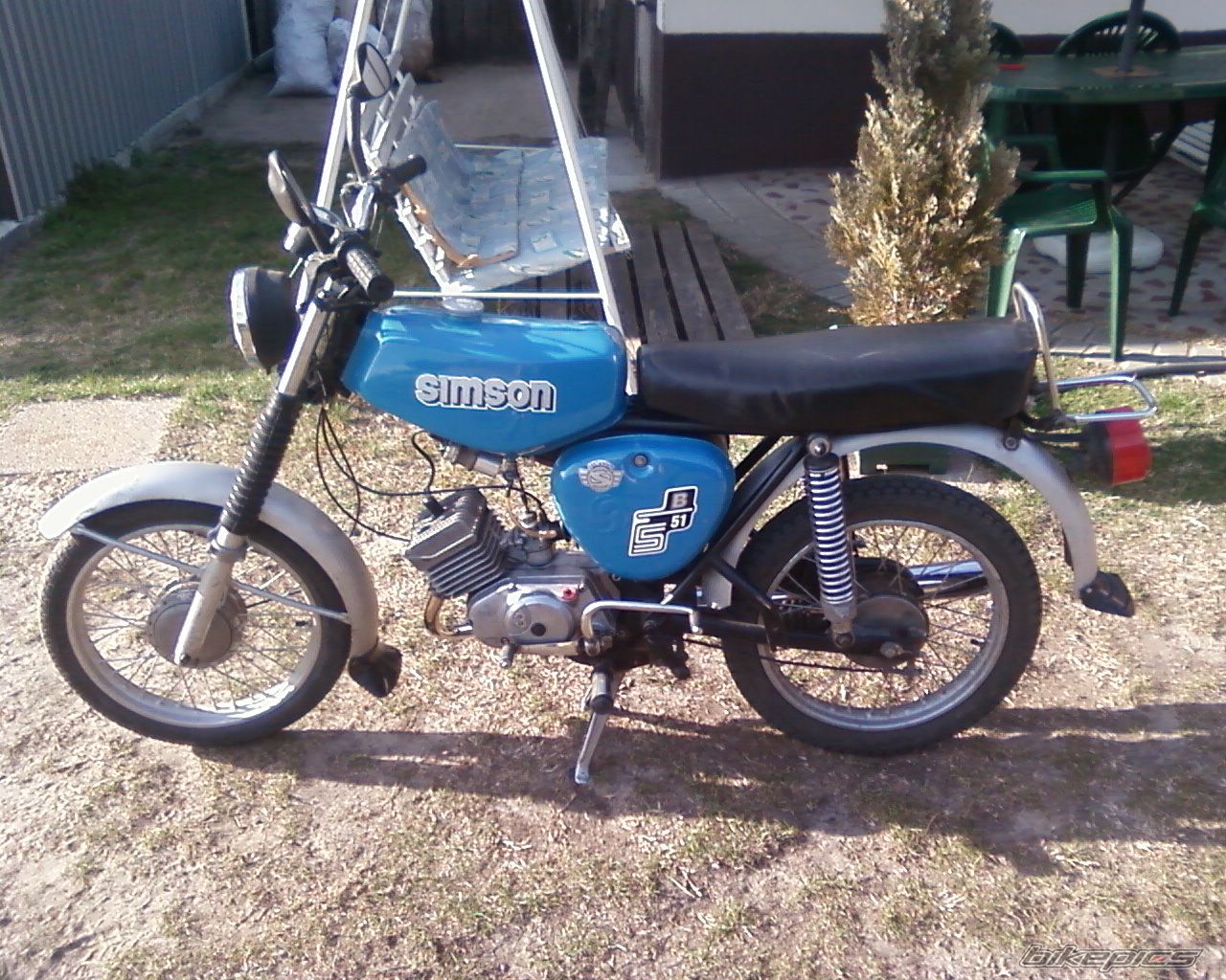 Photo 2379447