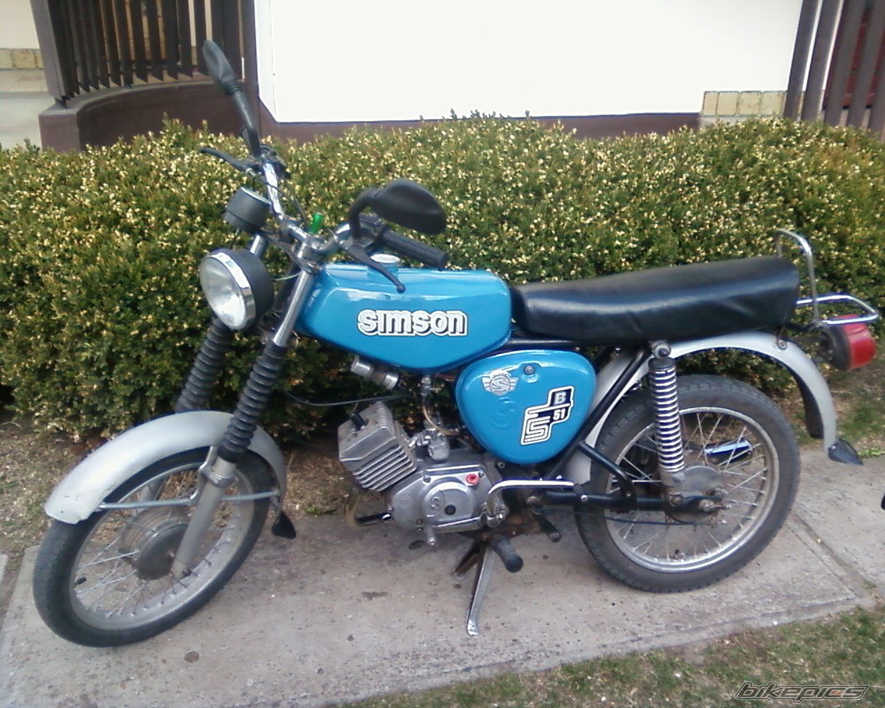 Photo 2379448