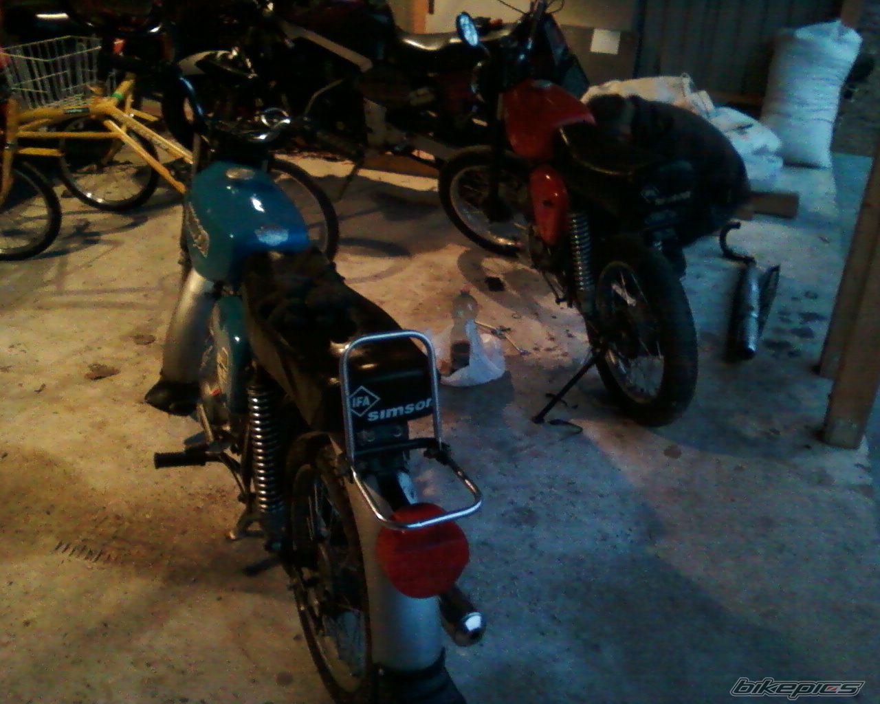 Photo 2379456