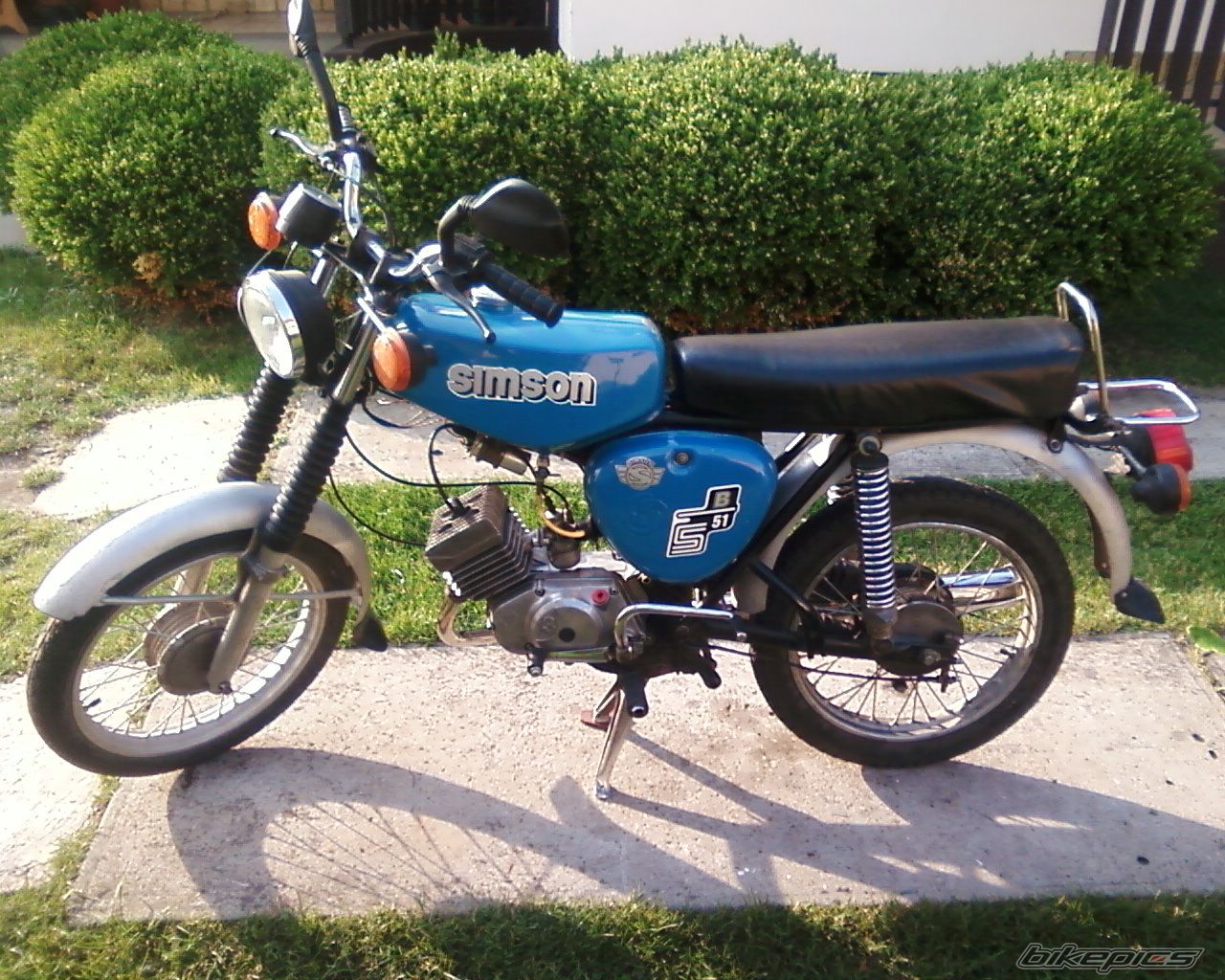 Photo 2379470