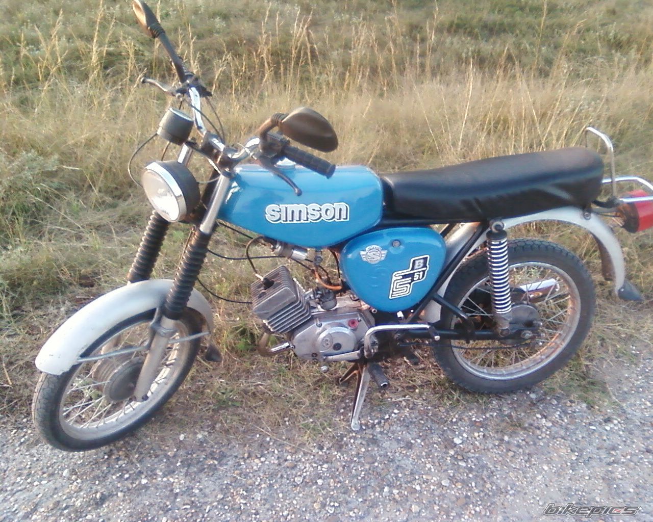 Photo 2379472