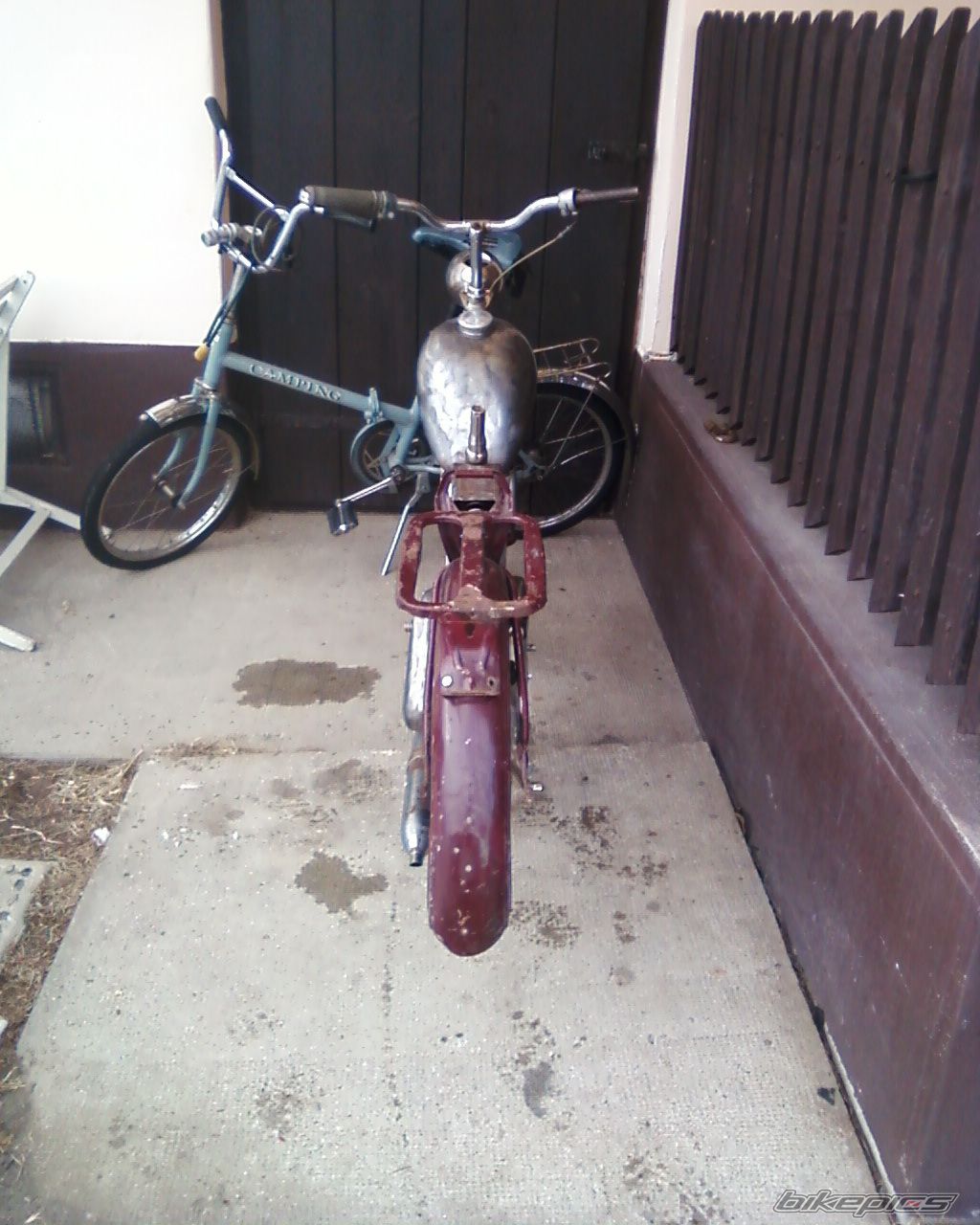 Photo 2379544