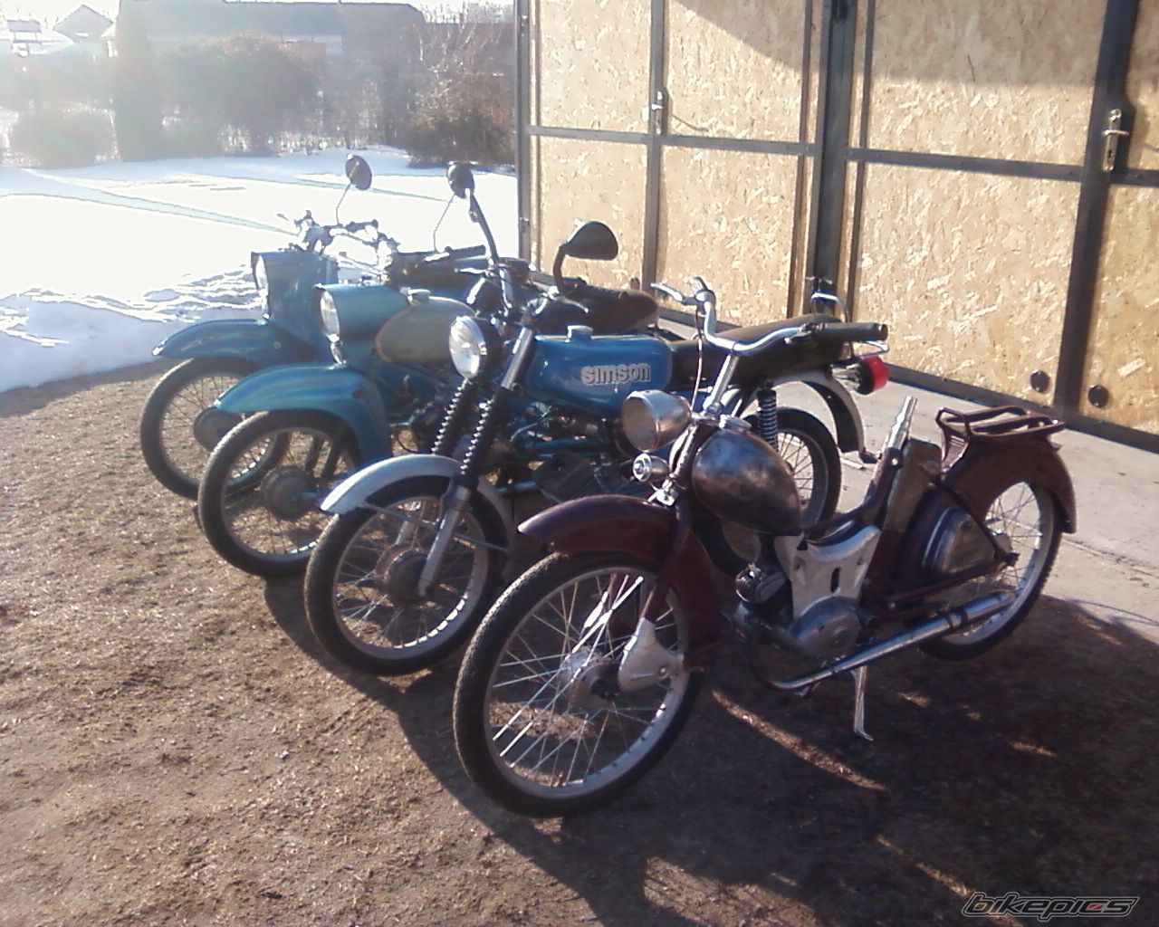 Photo 2379550