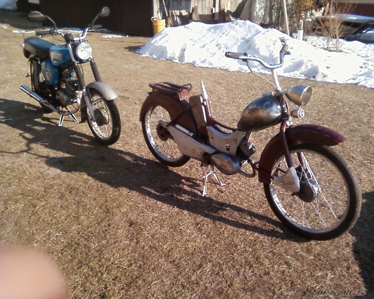 Photo 2379554