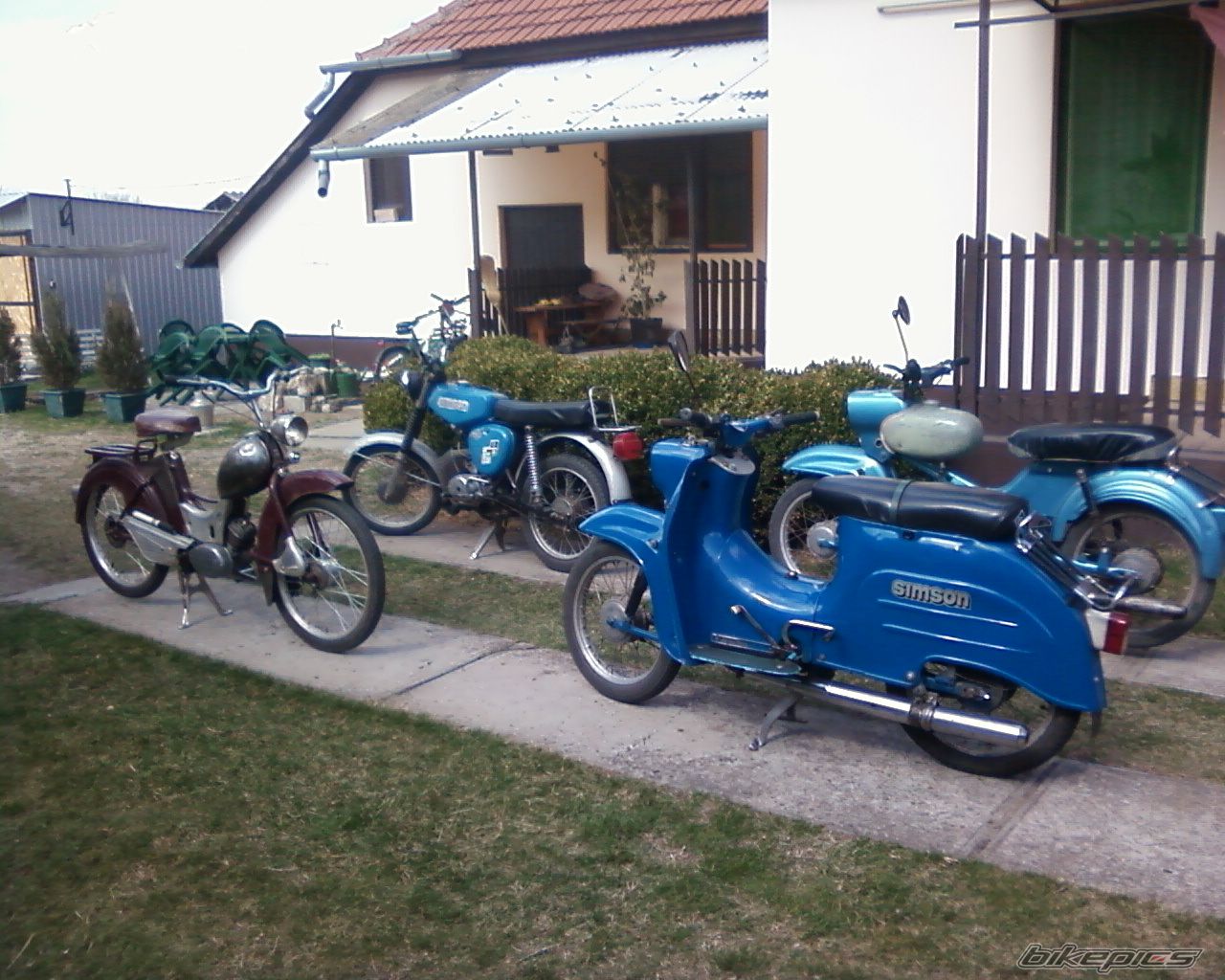 Photo 2379561