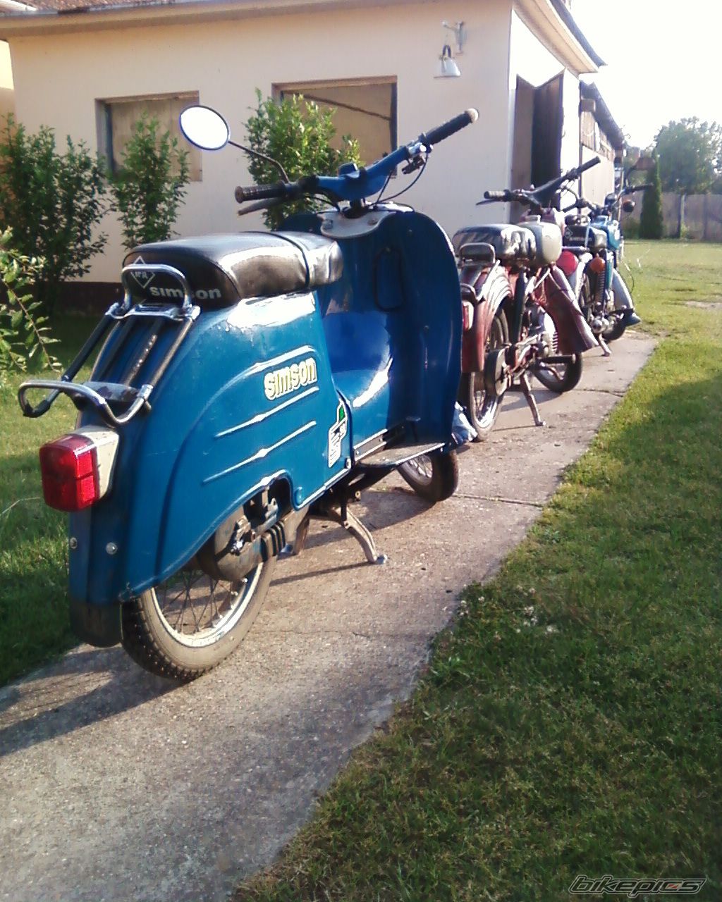 Photo 2379582