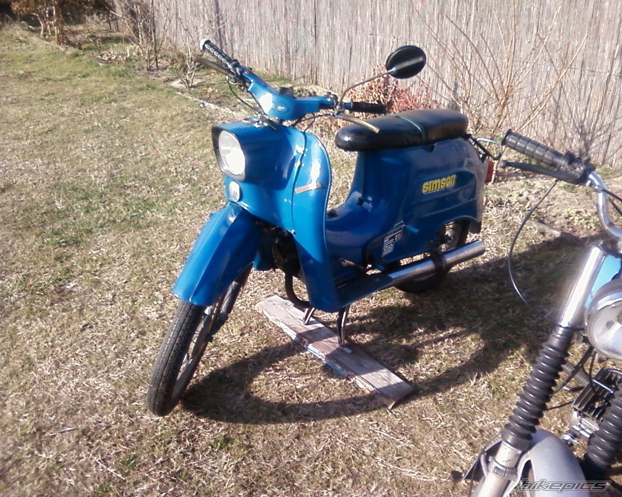 Photo 2379586