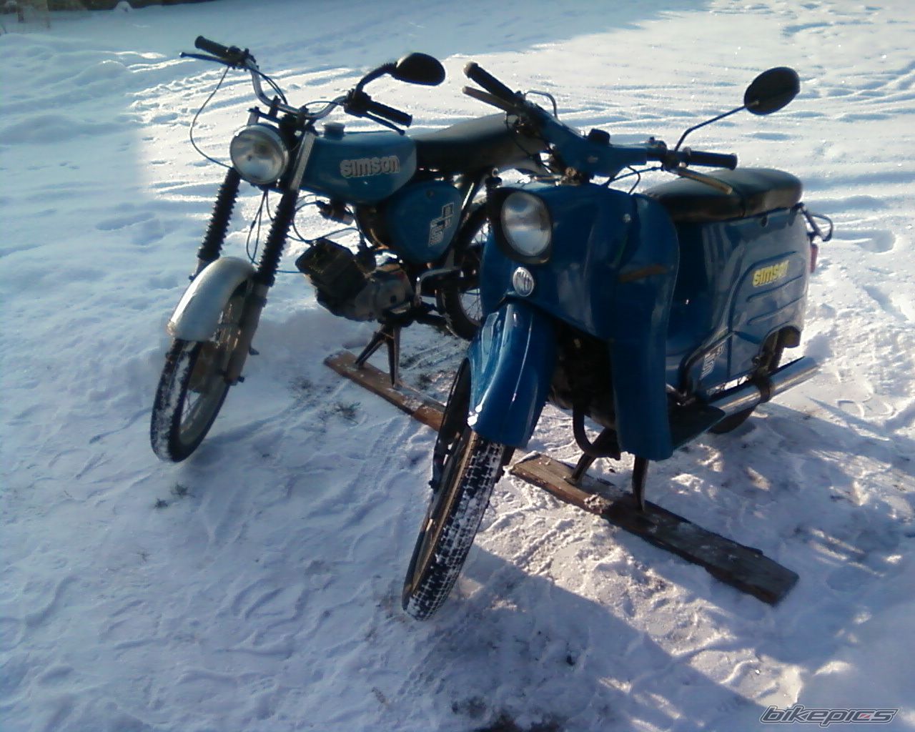 Photo 2379588