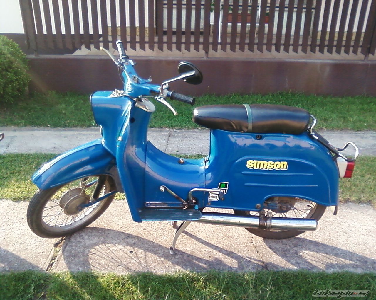 Photo 2379592