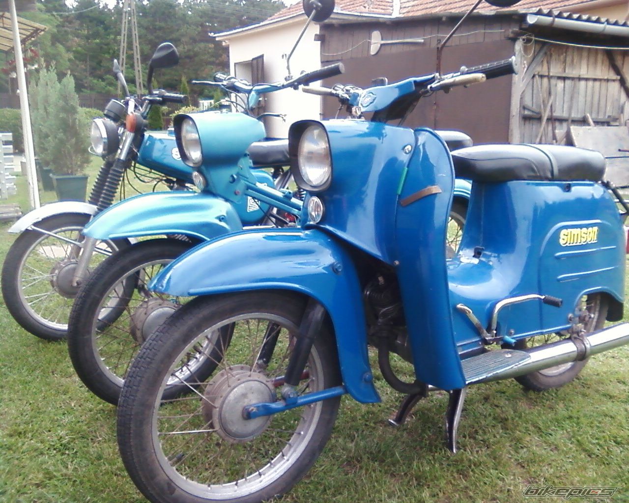 Photo 2379603