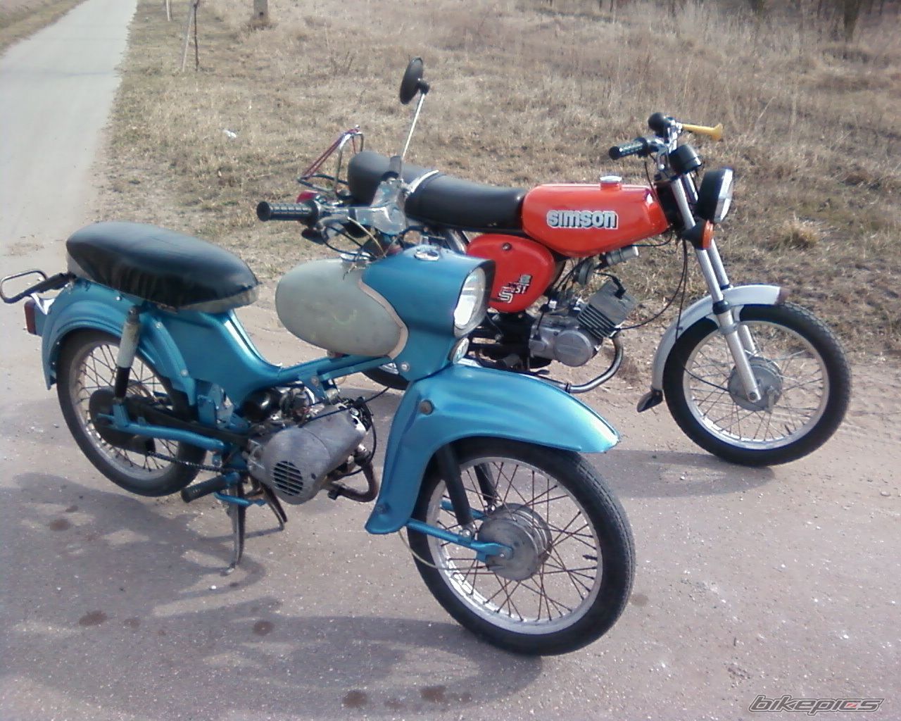Photo 2379606