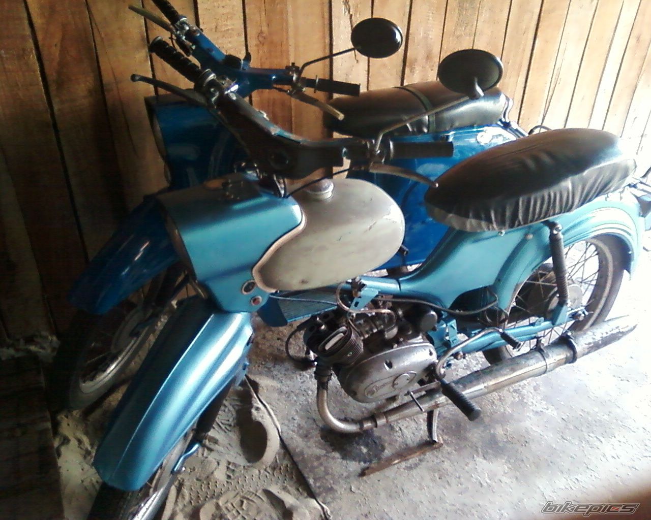 Photo 2379607