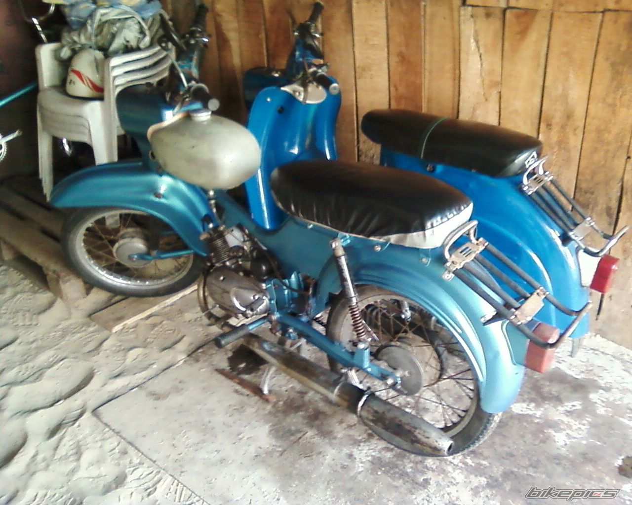 Photo 2379609