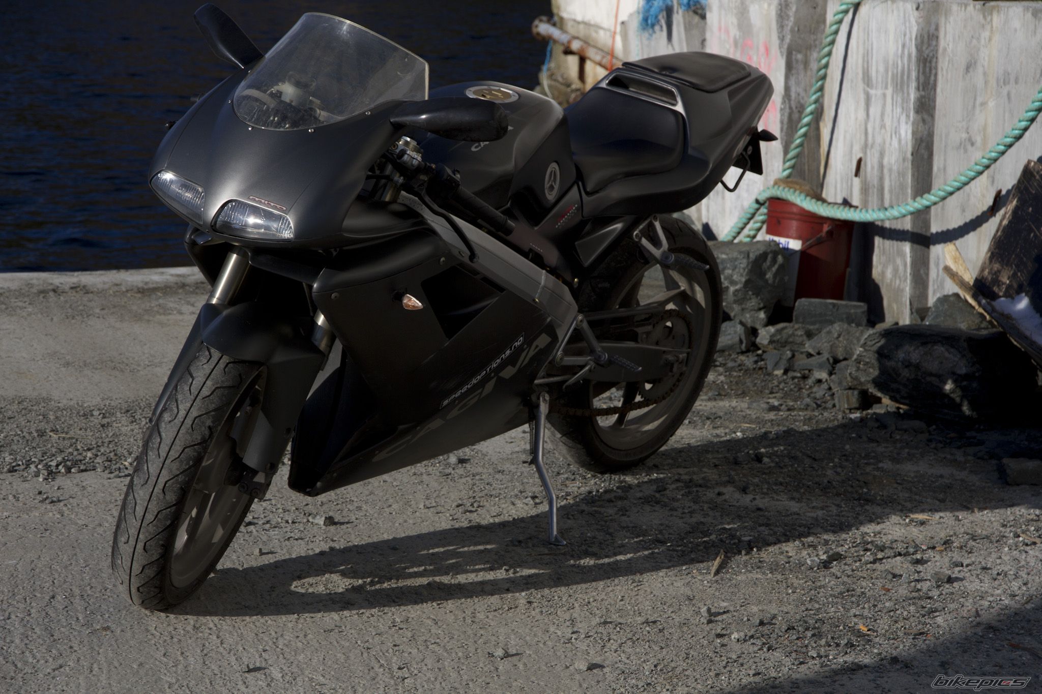 Photo 2379691