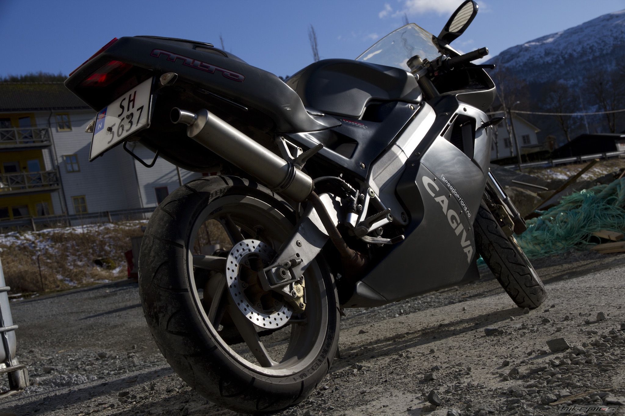 Photo 2379692