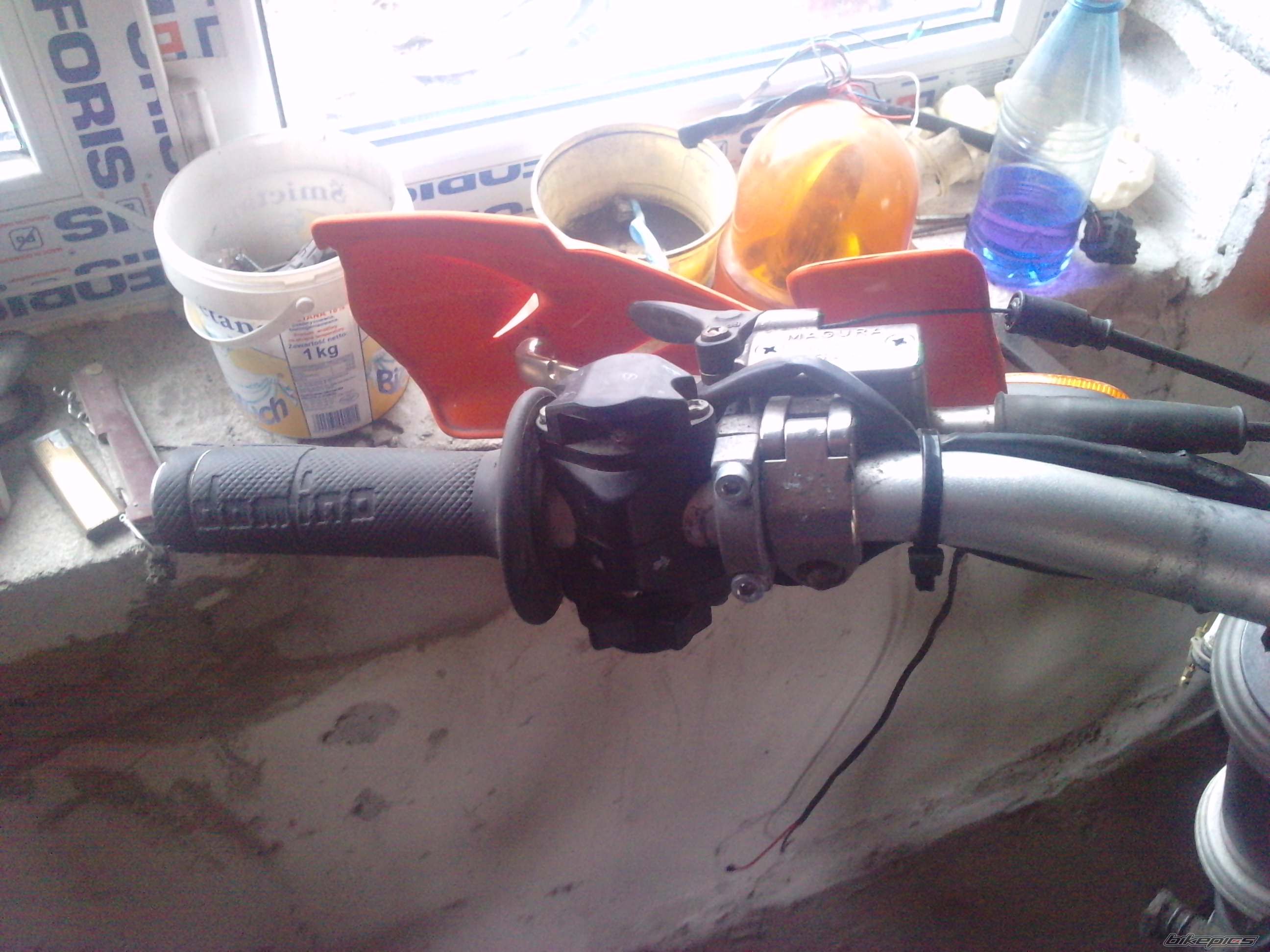 Photo 2379776
