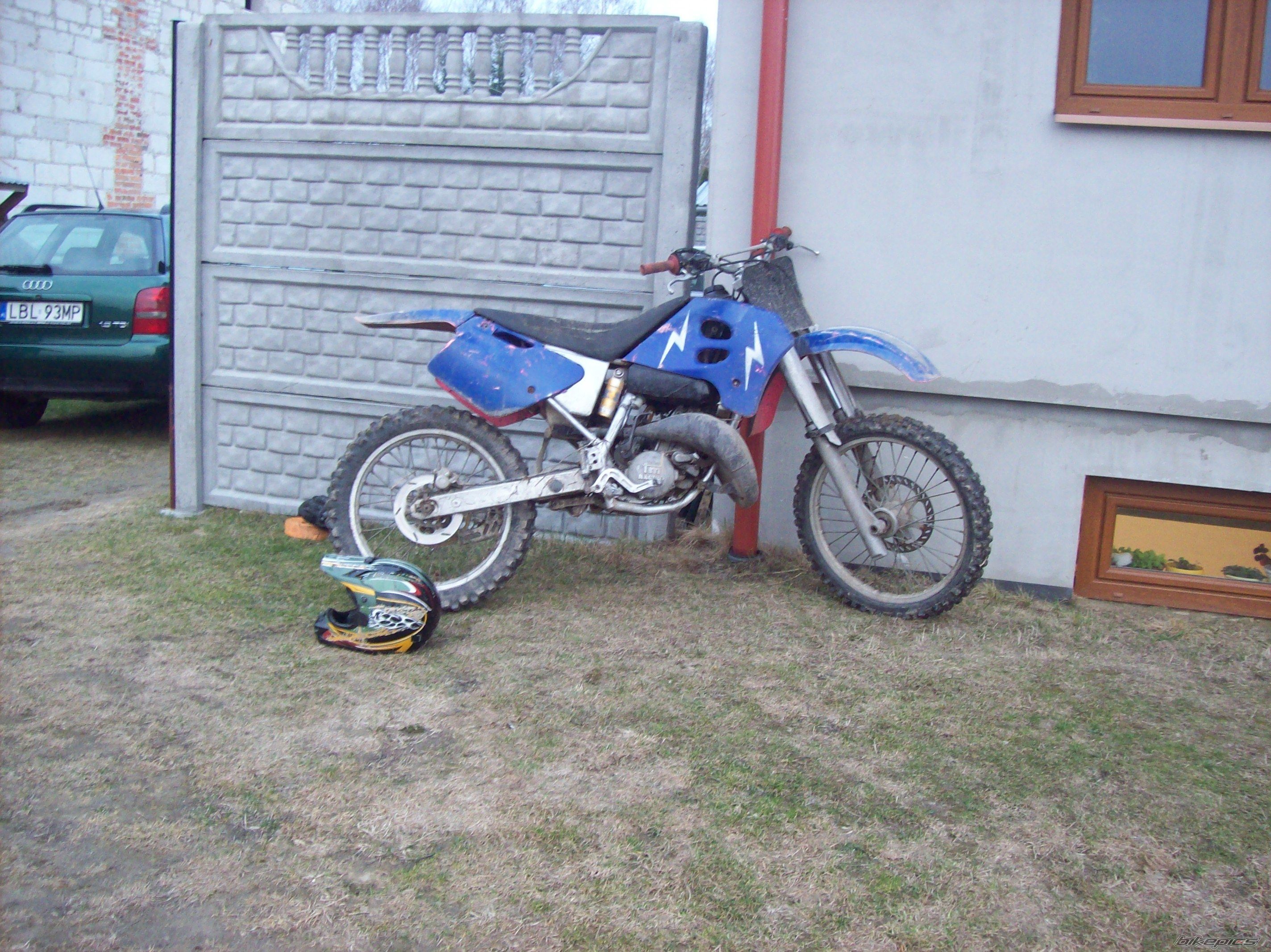 Photo 2379792