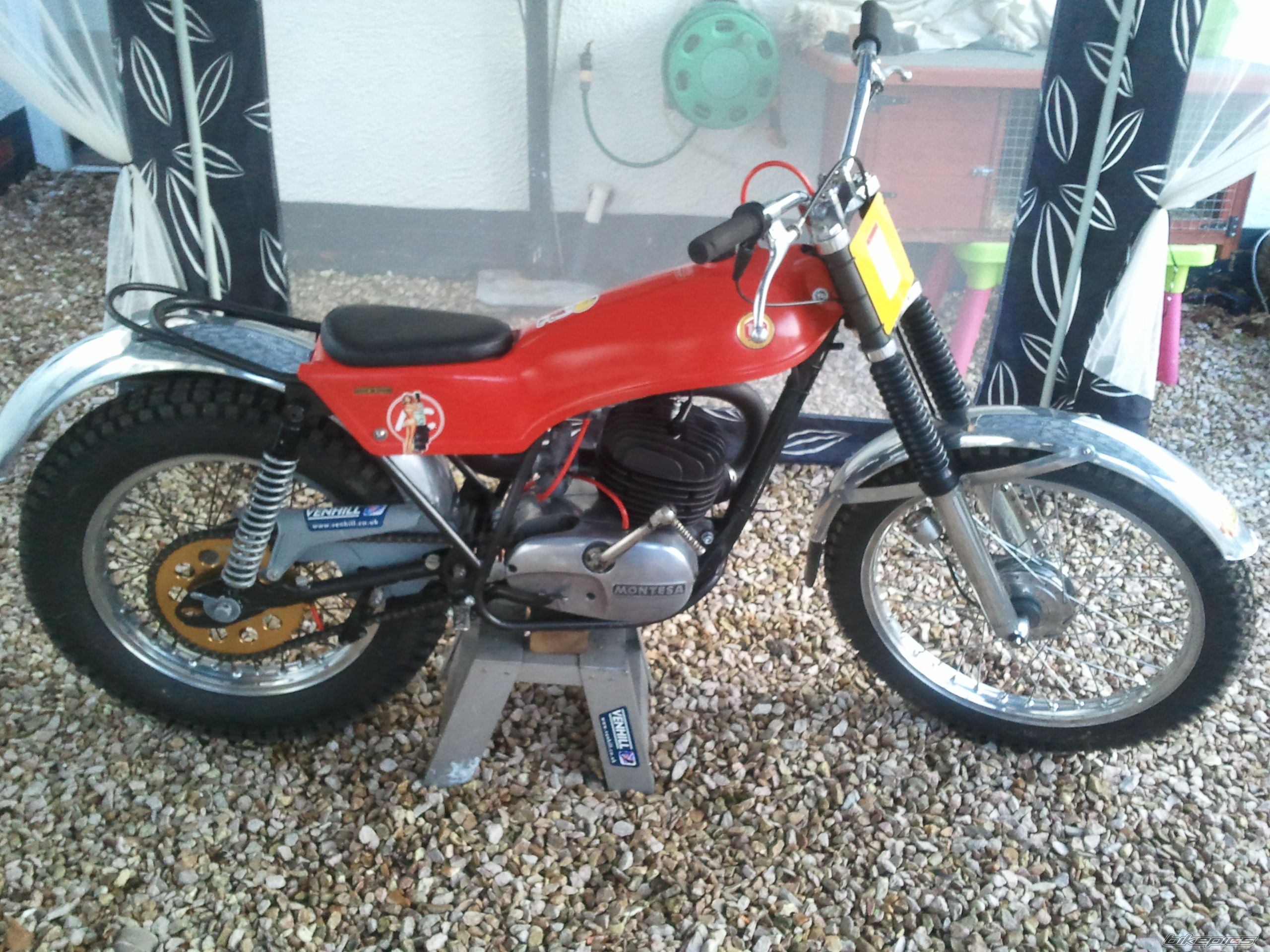 Photo 2379804