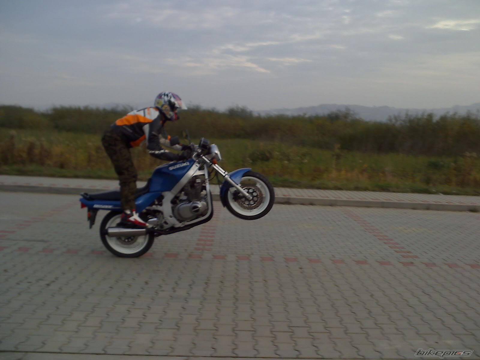 Photo 2380234