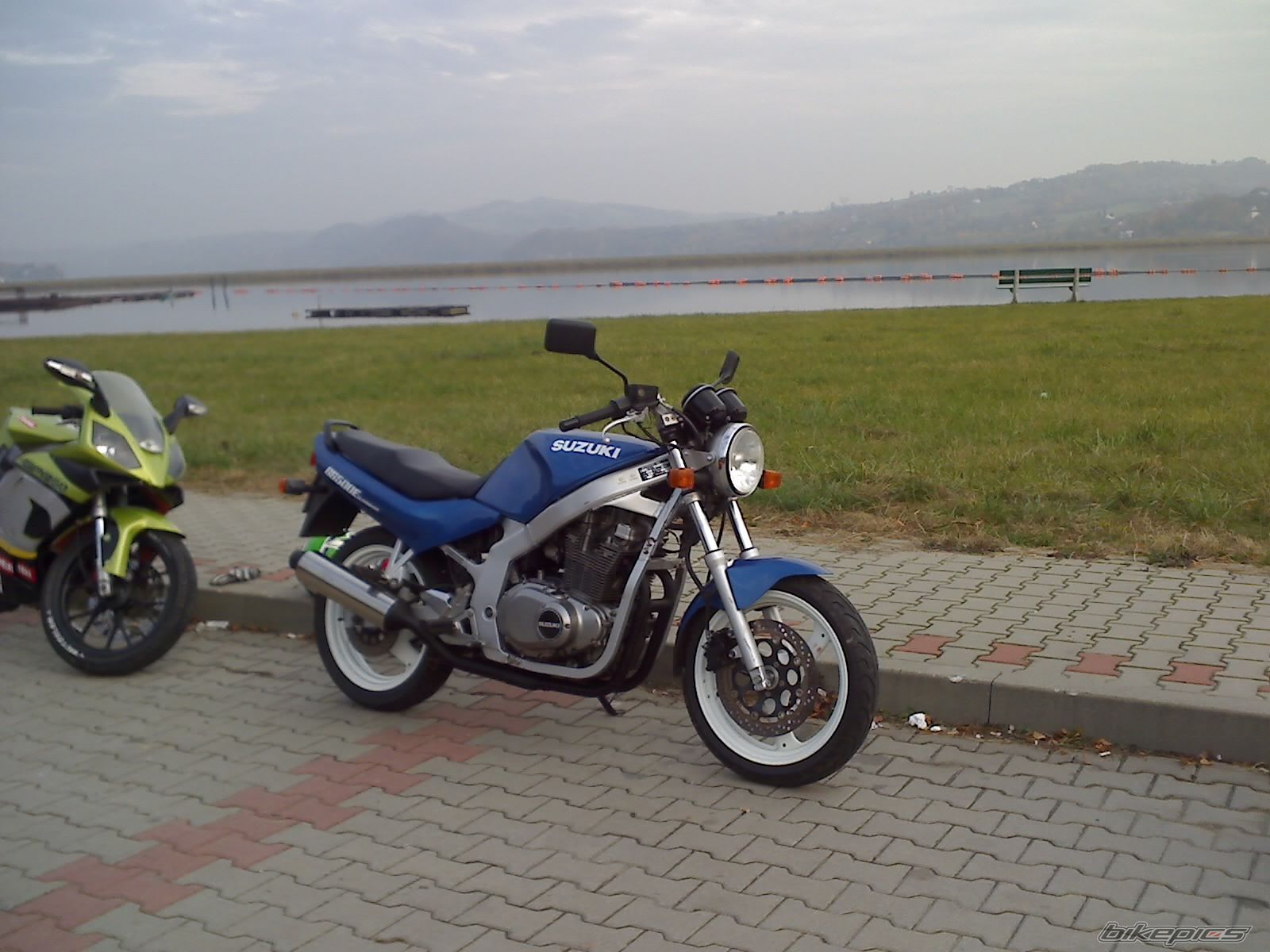 Photo 2380235