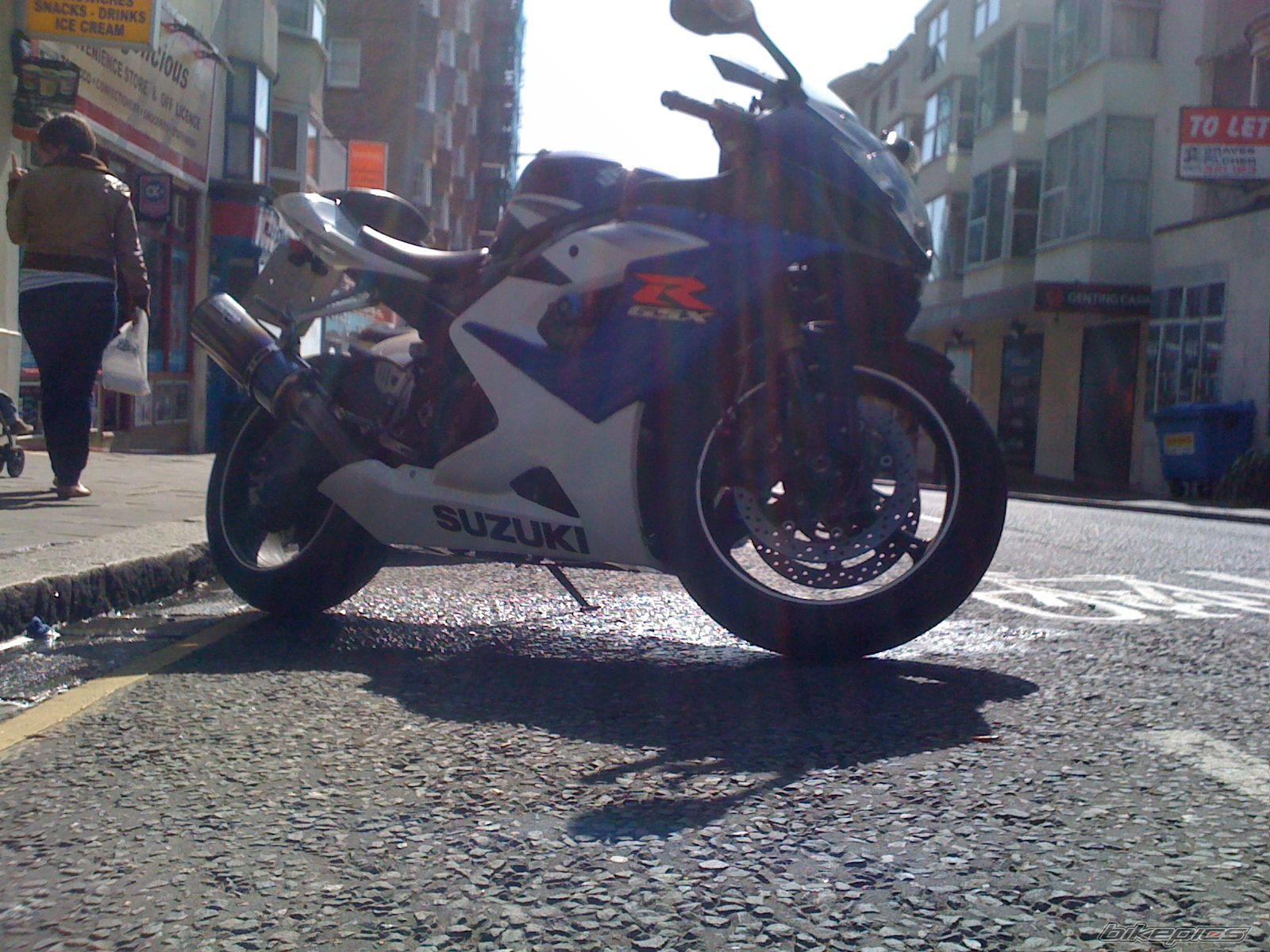 Photo 2380779