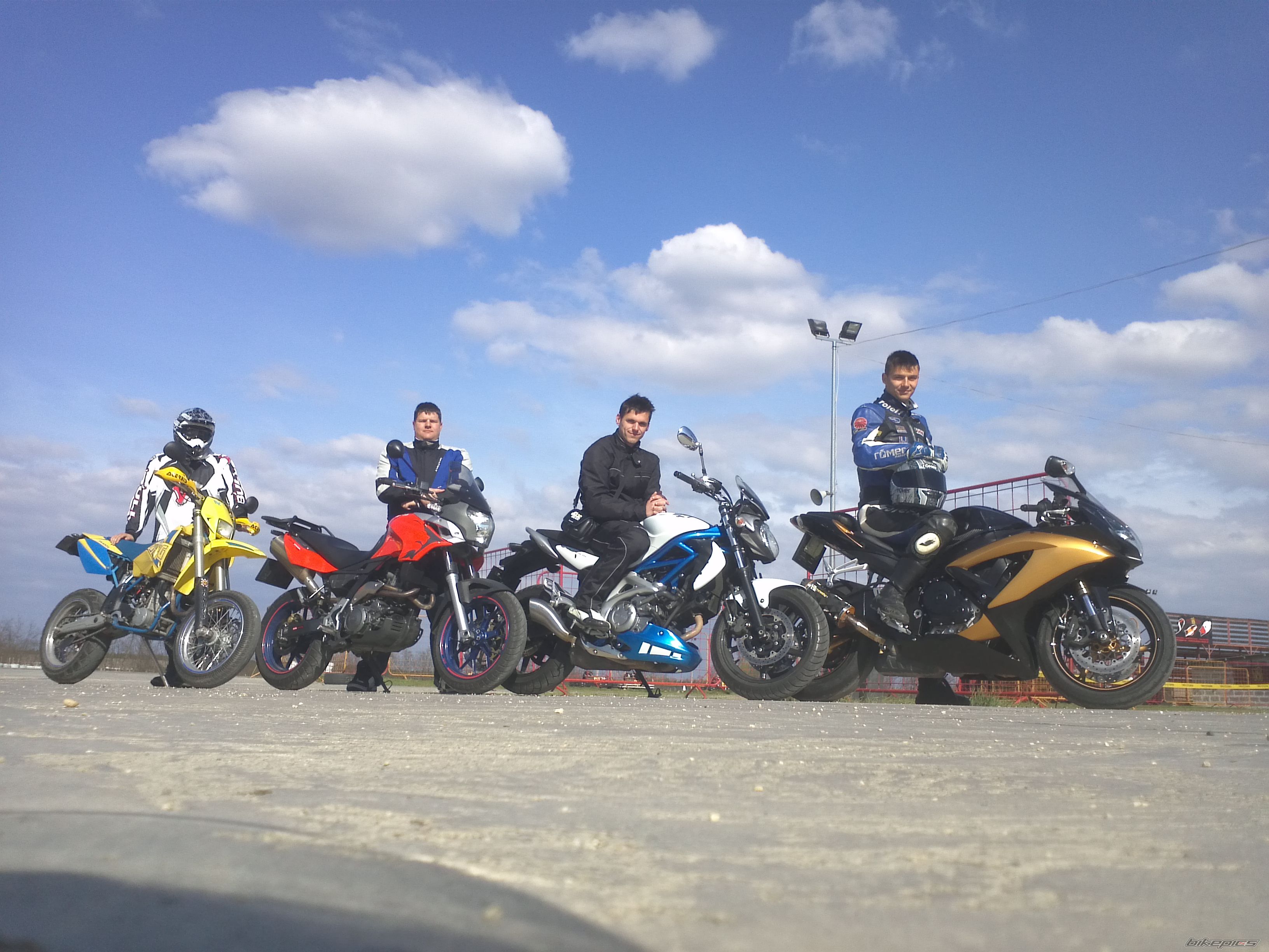 Photo 2380840