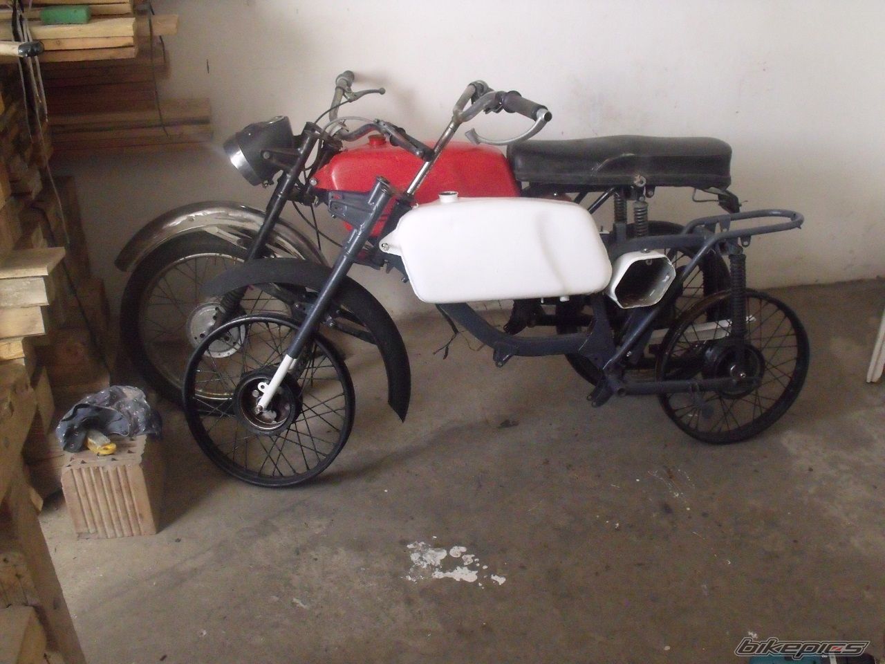 Photo 2381058
