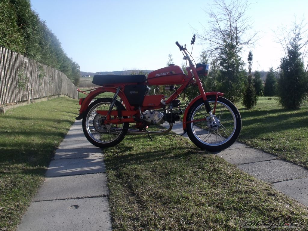 Photo 2381097