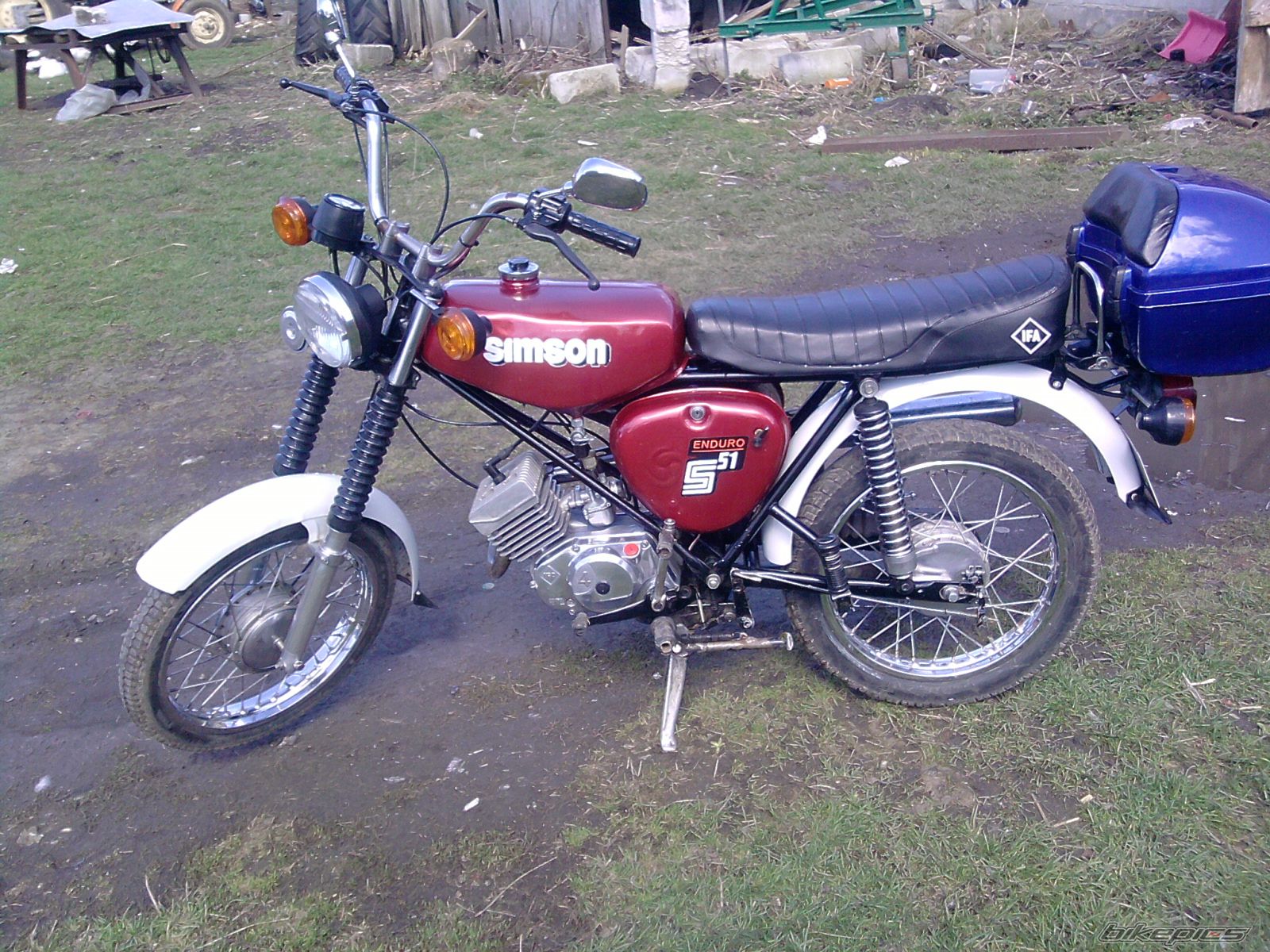Photo 2381485