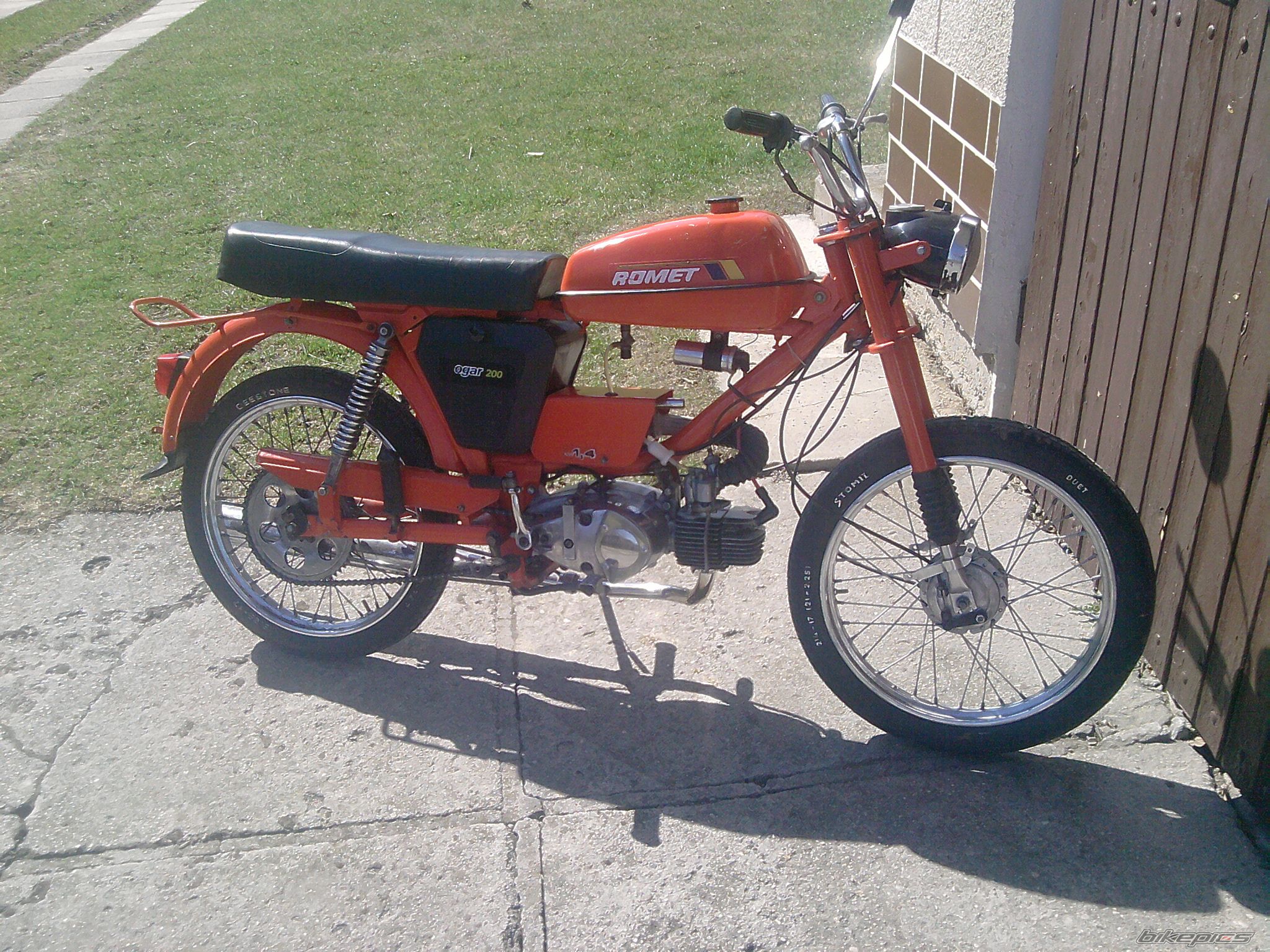 Photo 2381491