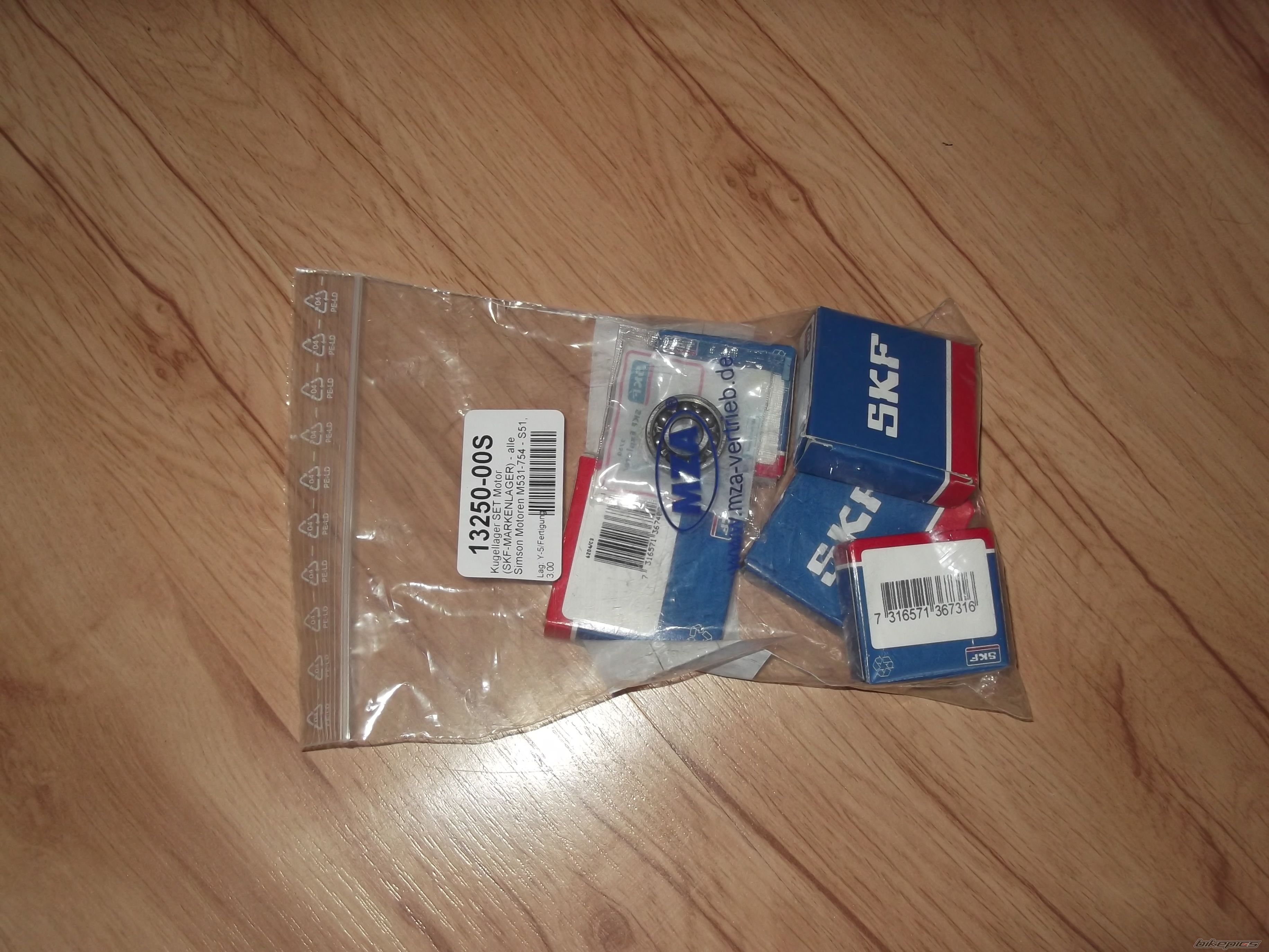 Photo 2382559