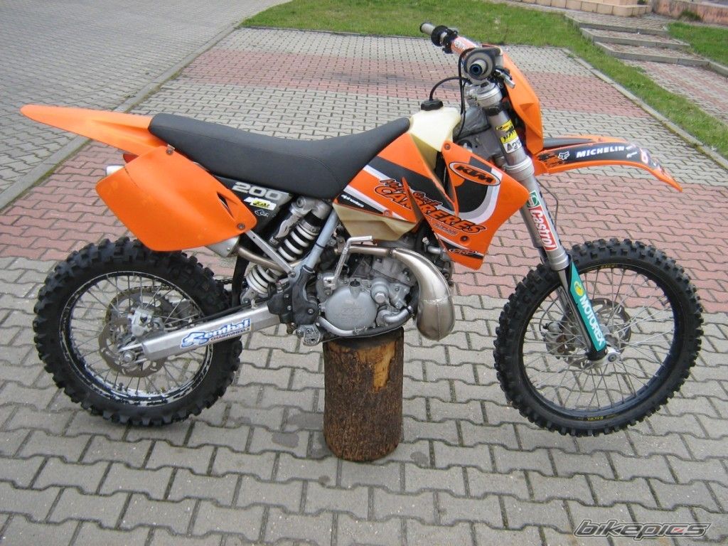 Photo 2382589