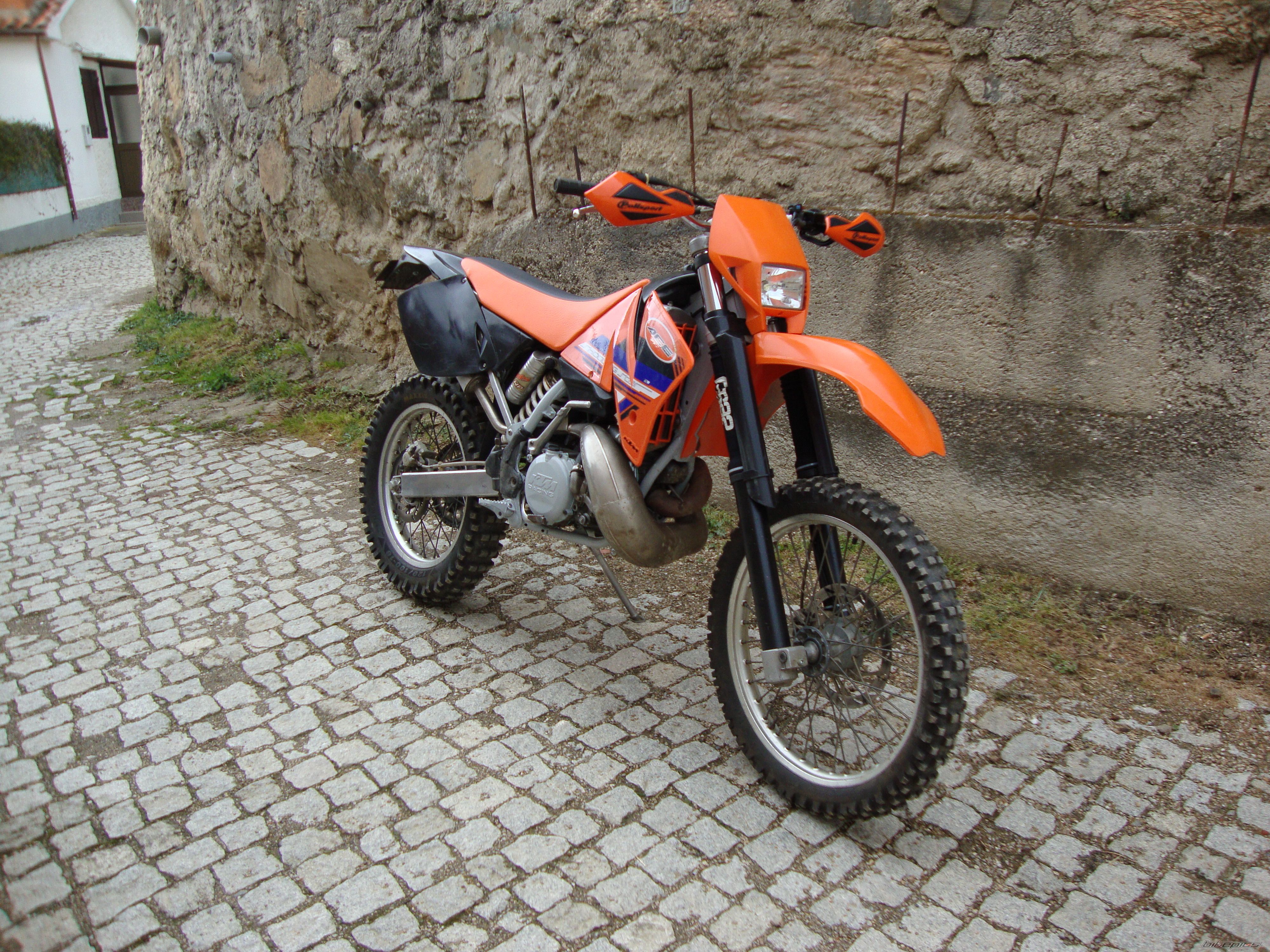 Photo 2382718