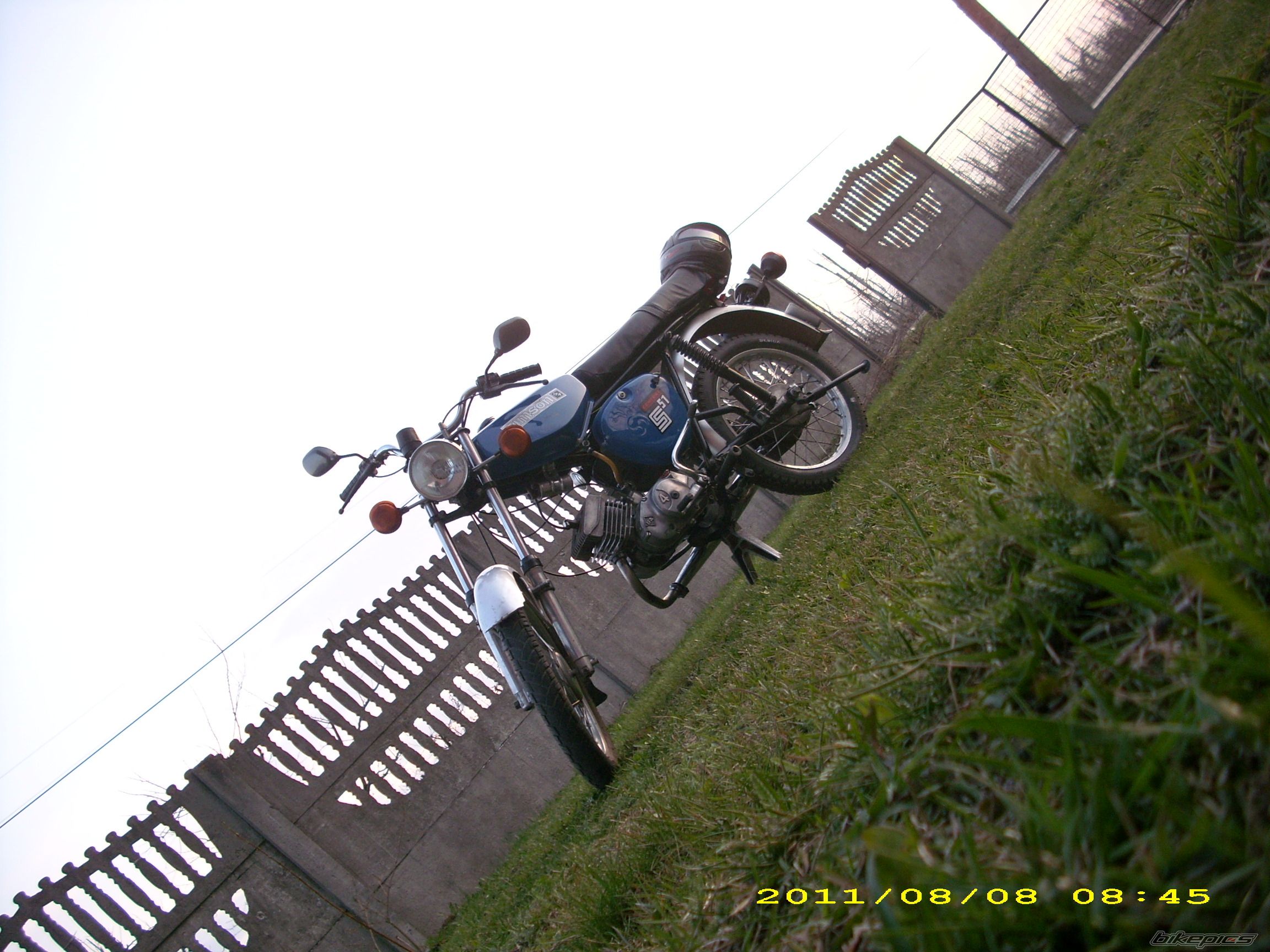 Photo 2383212