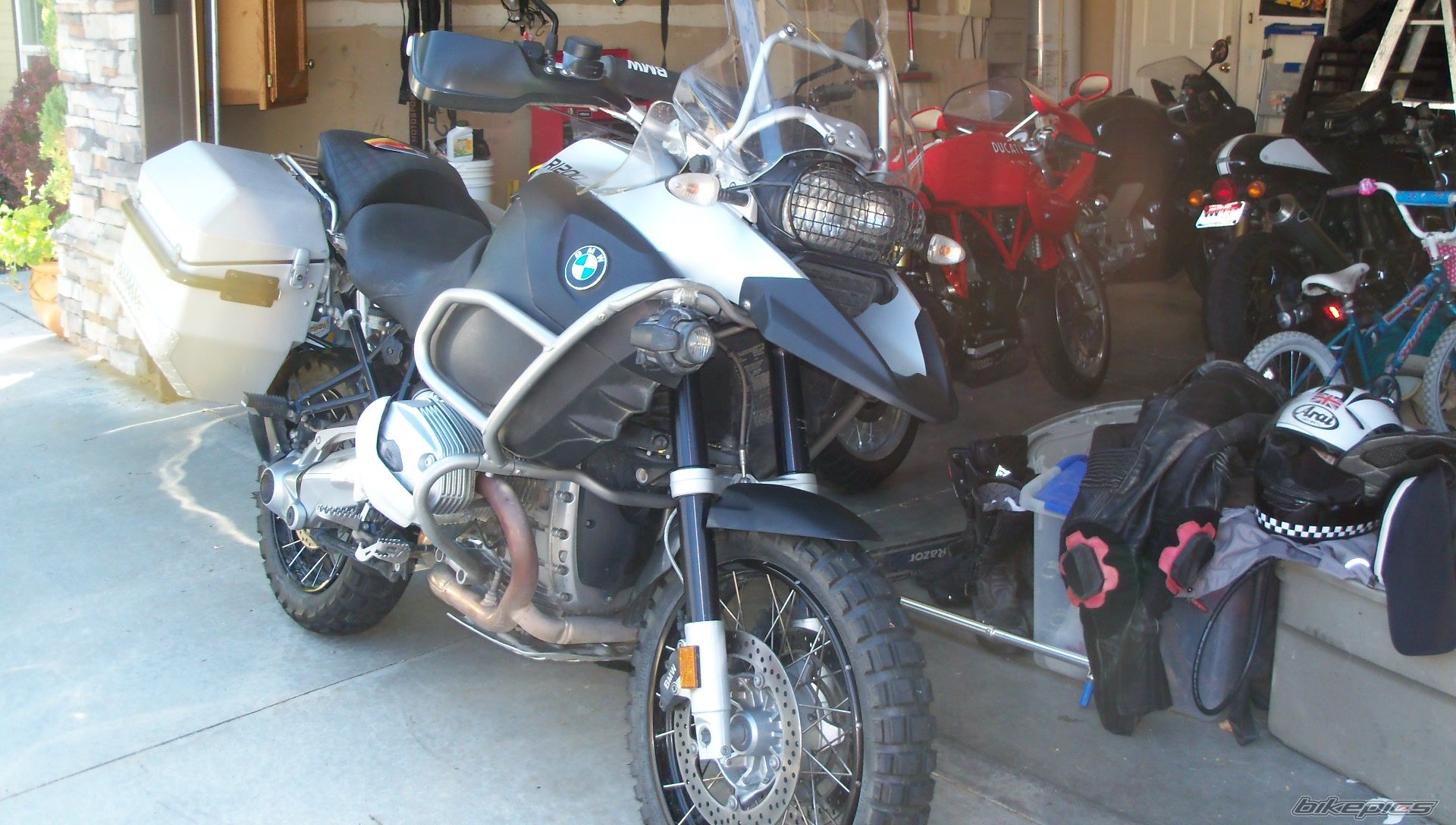 Photo 2383225