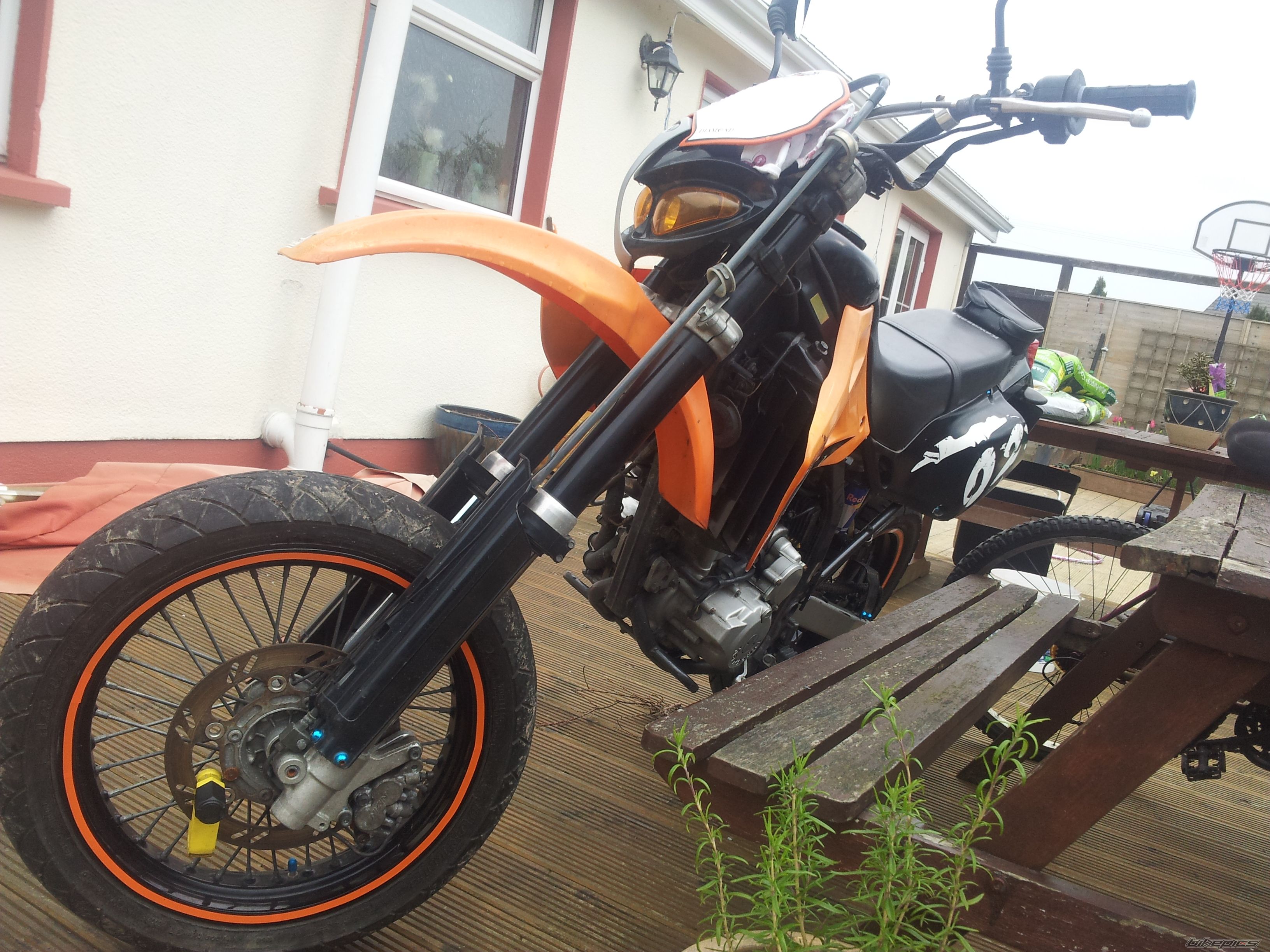 Photo 2383296