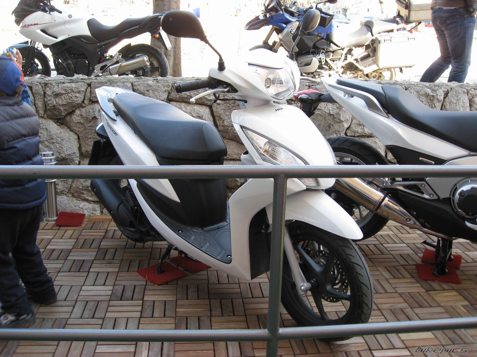 Photo 2383308