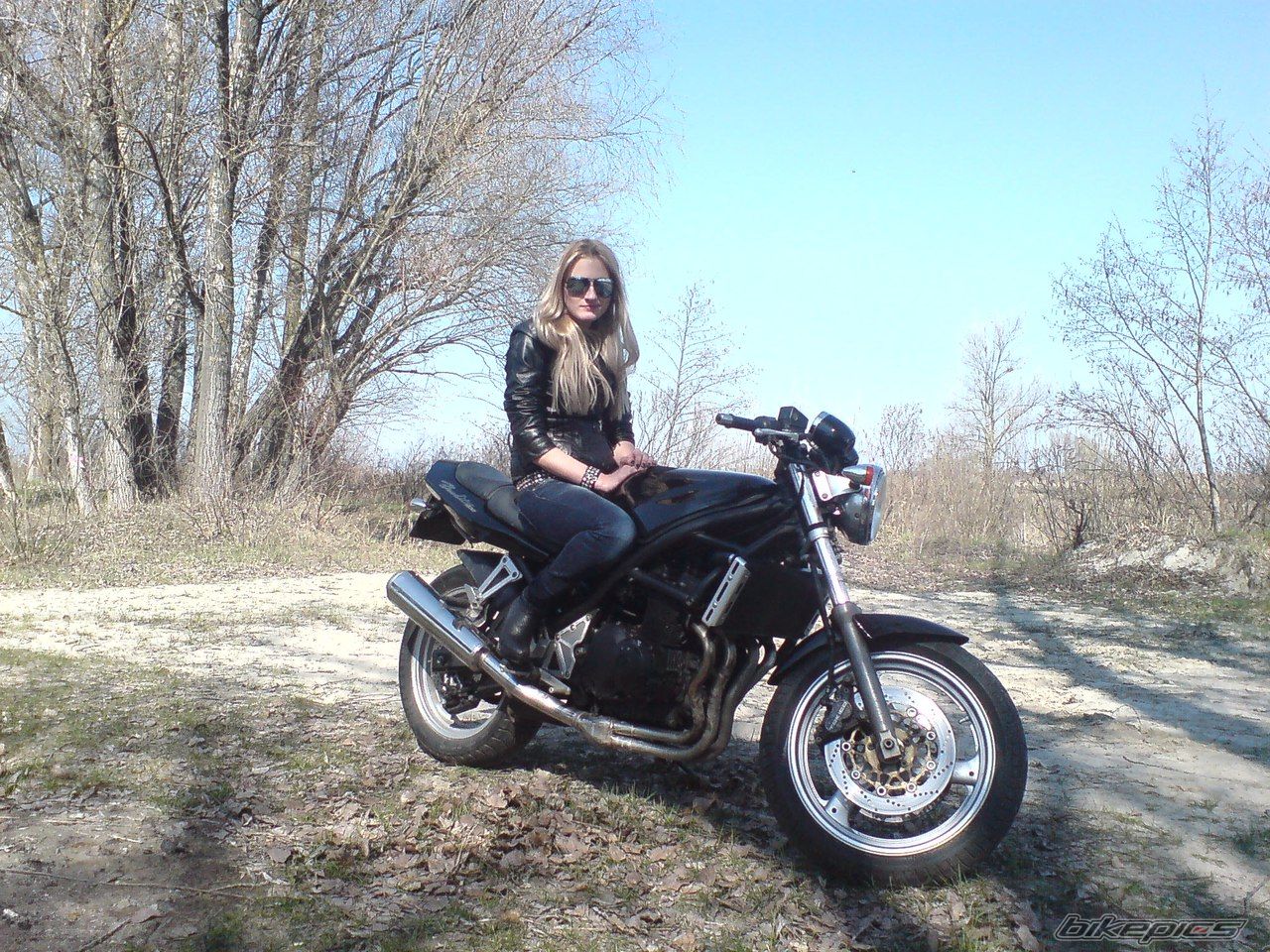Photo 2383437