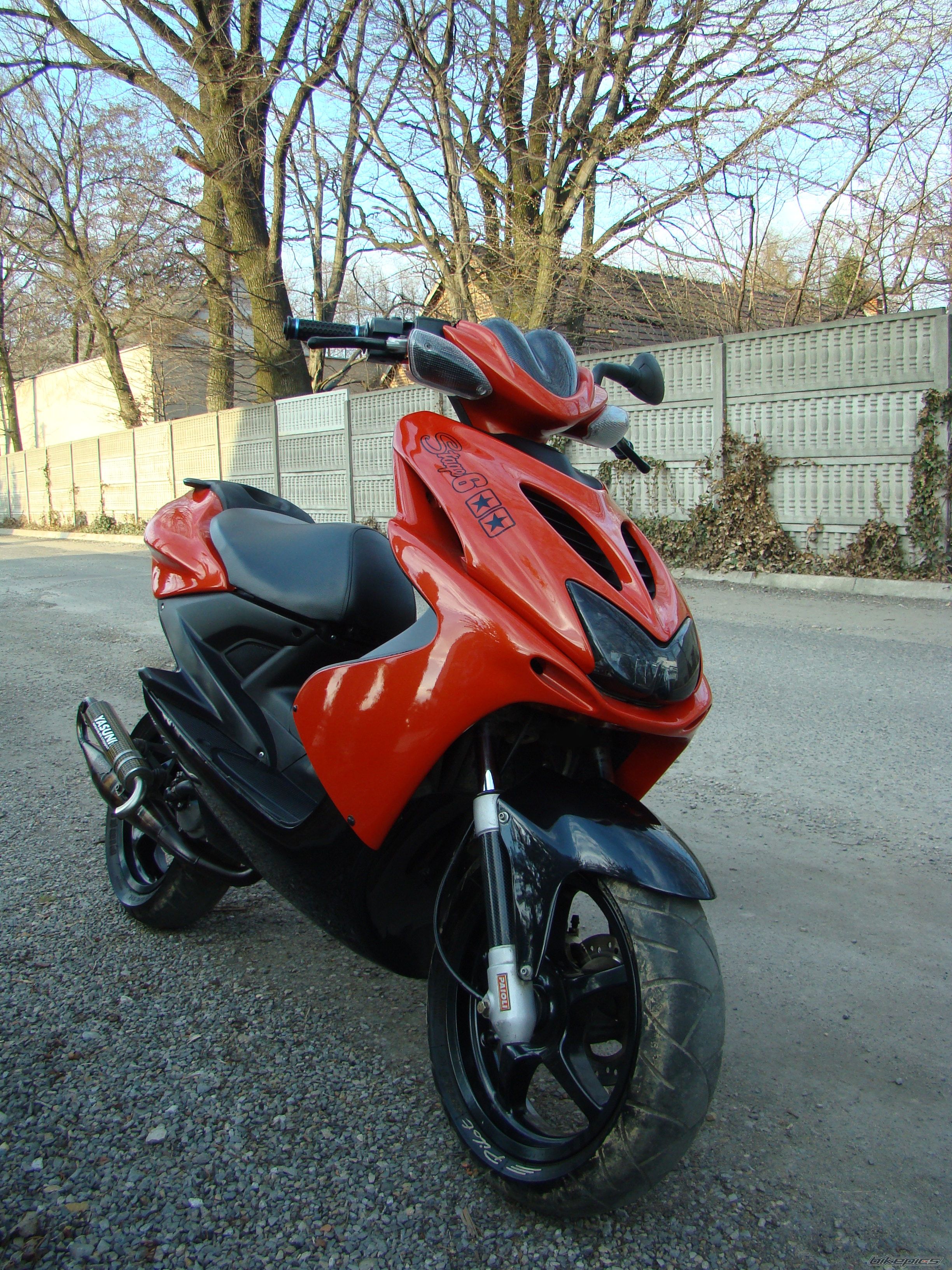 Photo 2383585