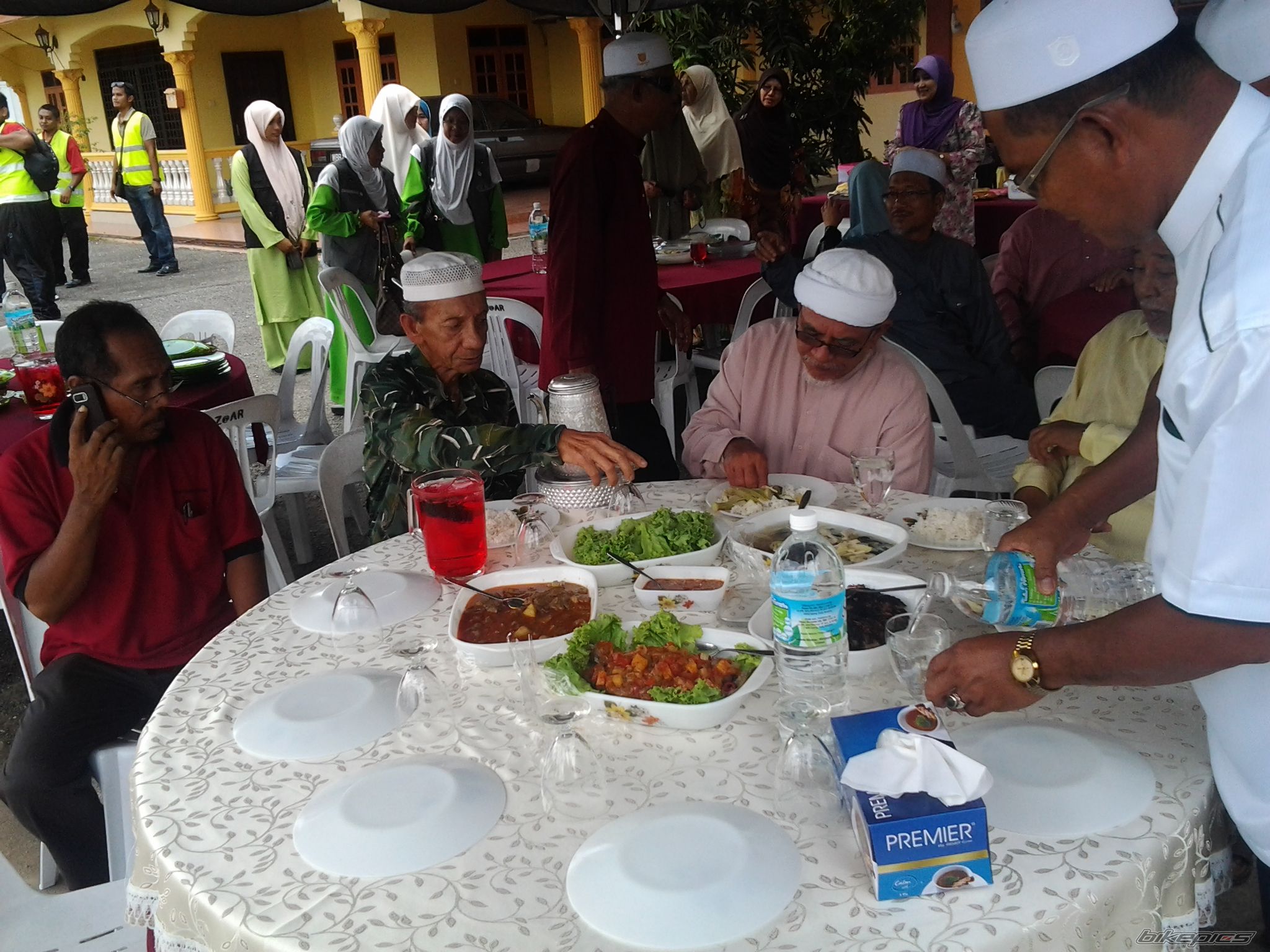 Photo 2383599