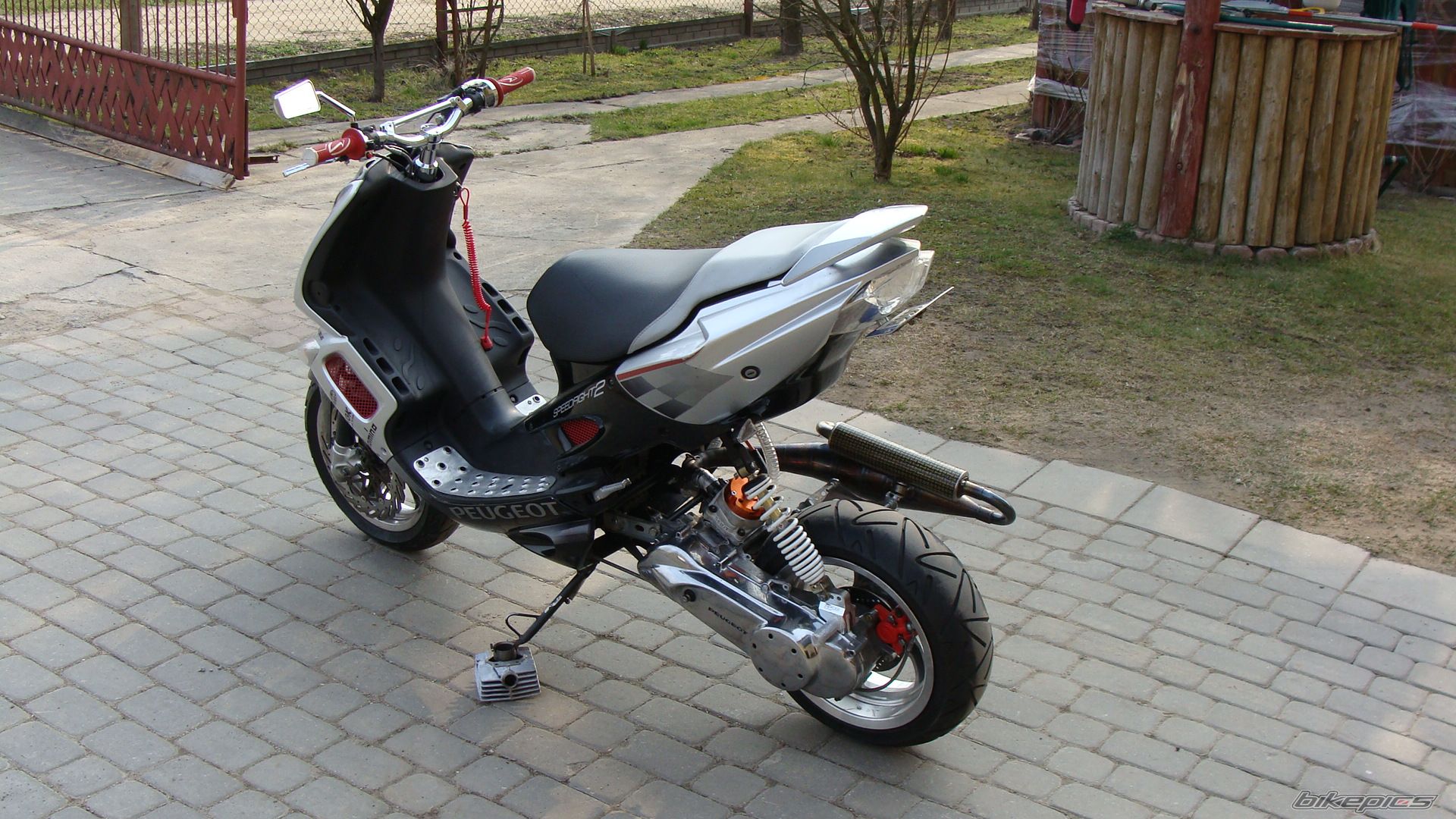 Photo 2383678