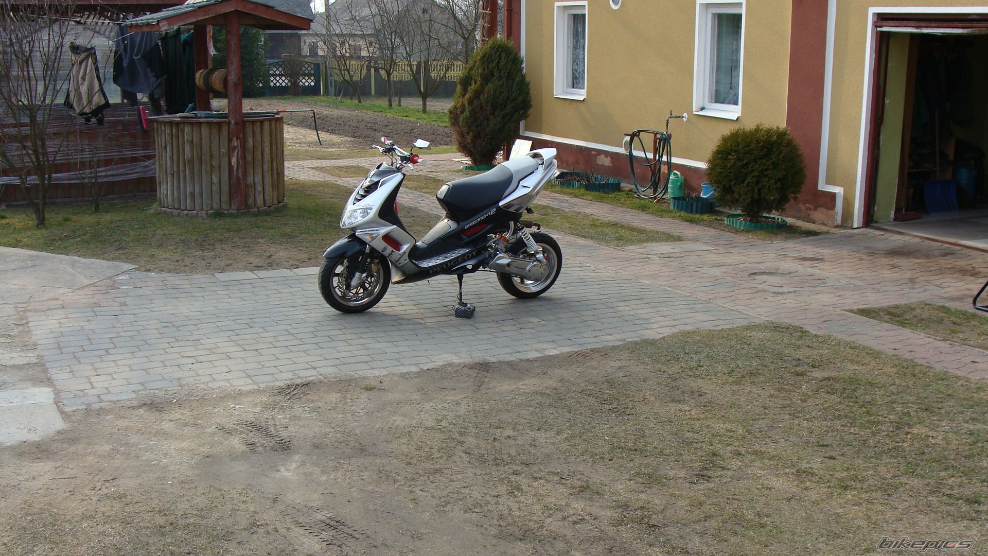 Photo 2383703