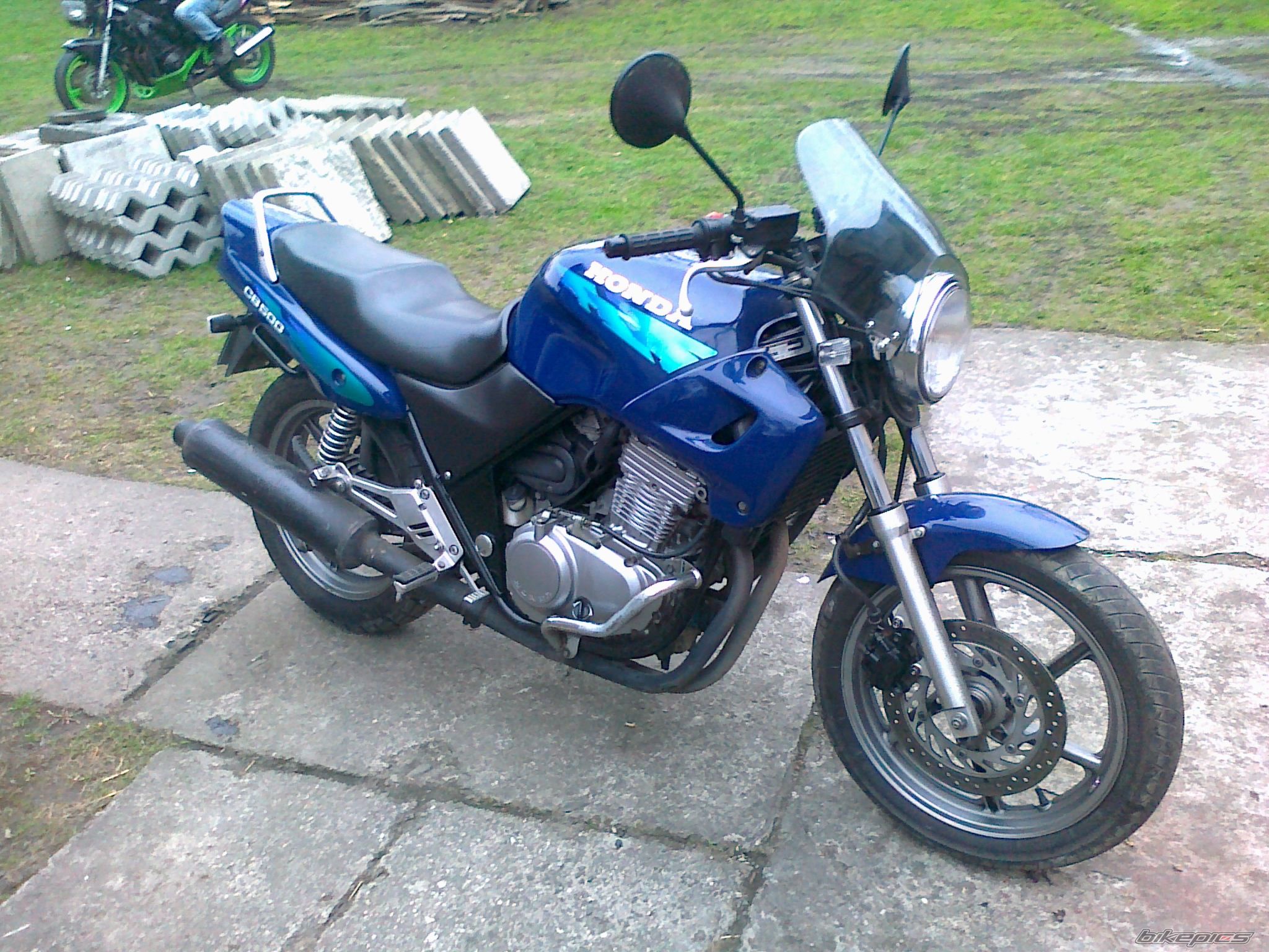 Photo 2383705