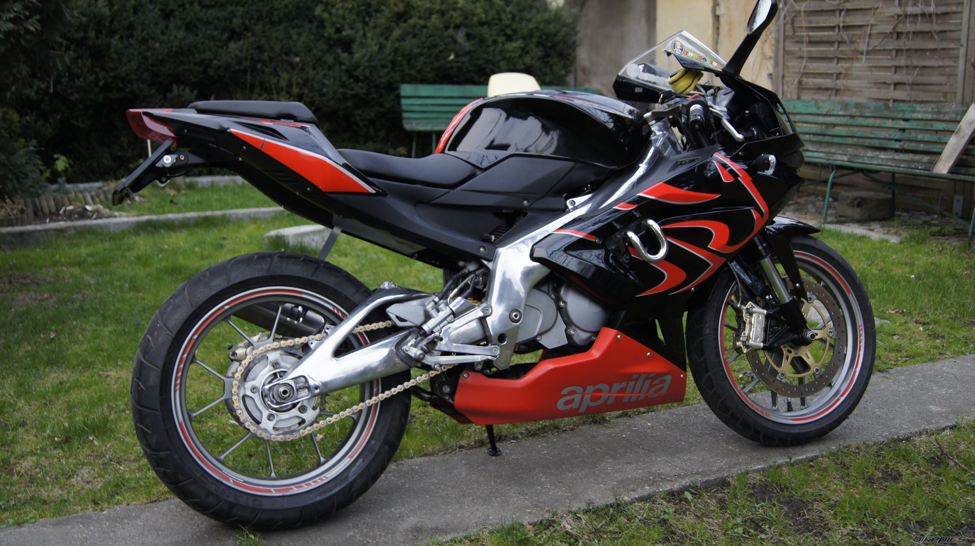 Photo 2383877